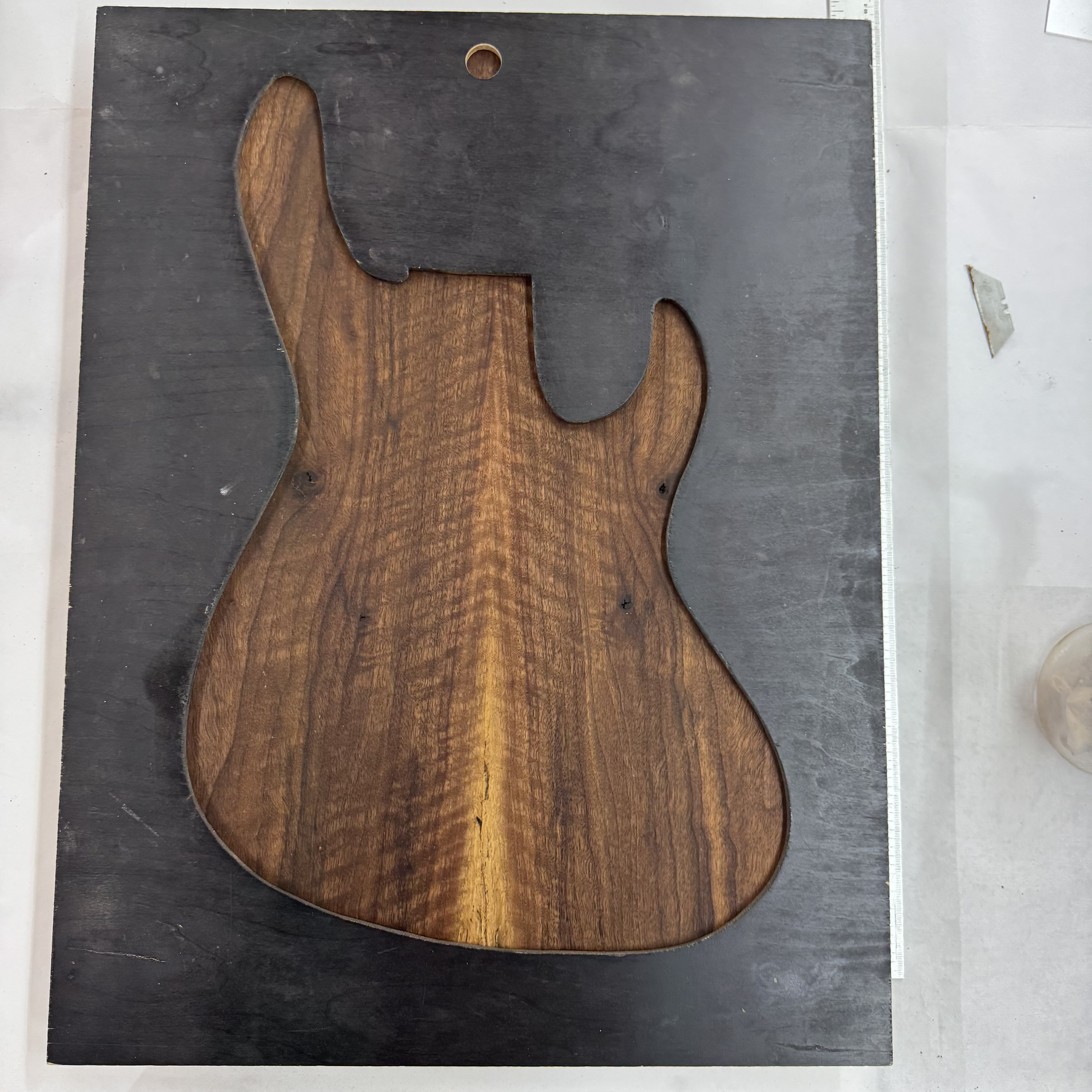 California Walnut Top: CAWA13