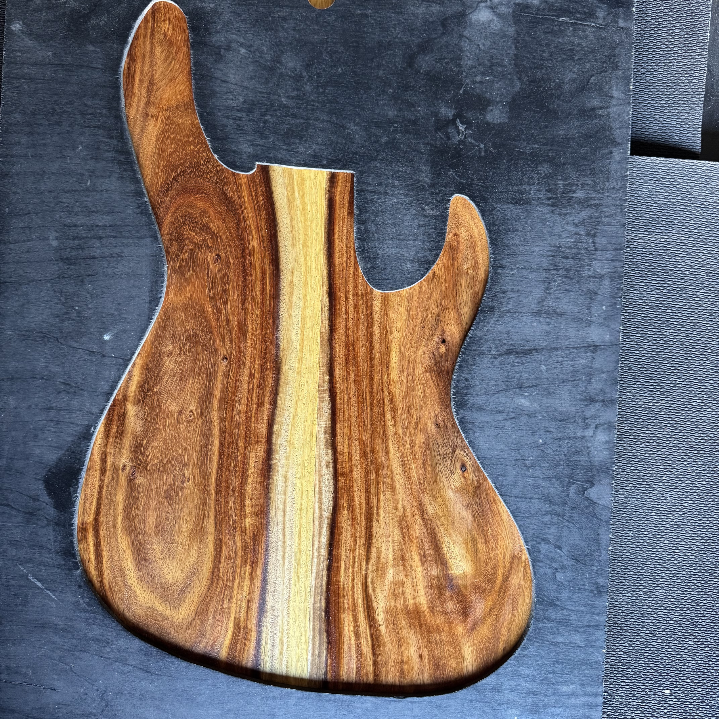 Arizona Rosewood Top: AZR38