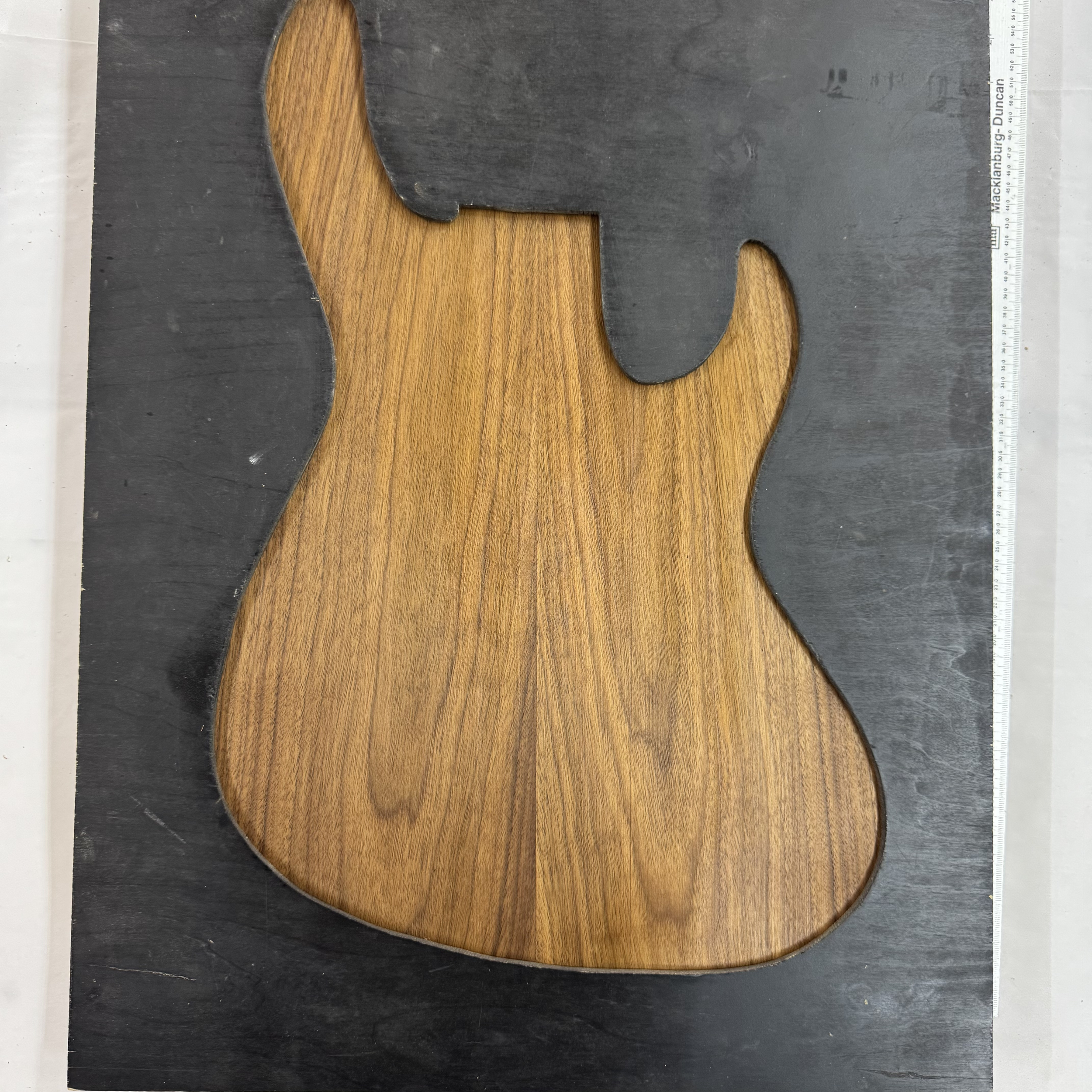California Walnut Top: CAWA18