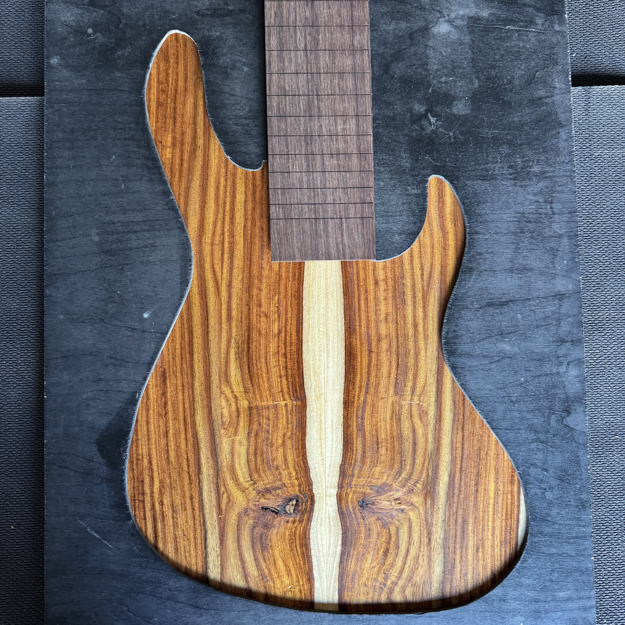 Arizona Rosewood Top: AZR41