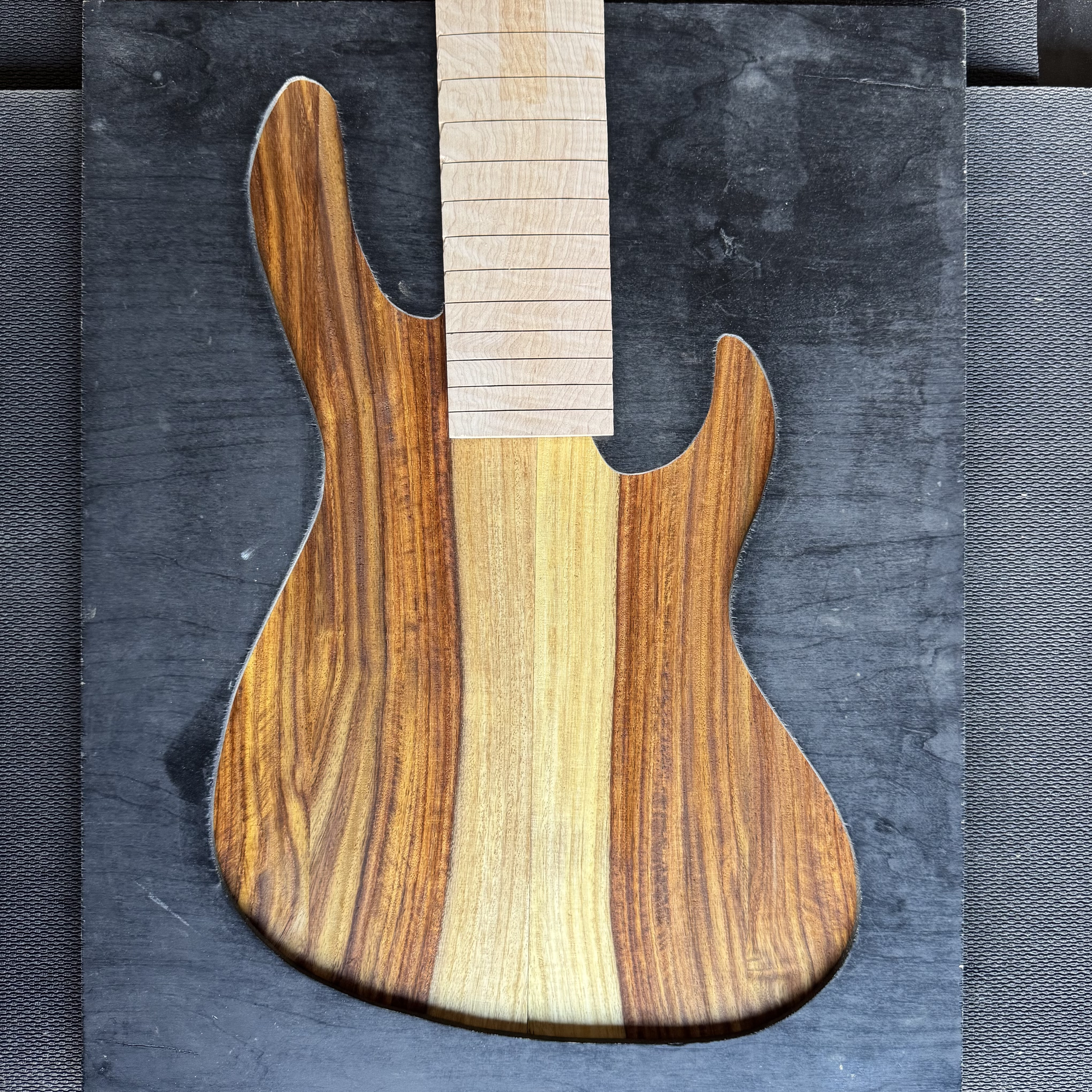 Arizona Rosewood Top: AZR32