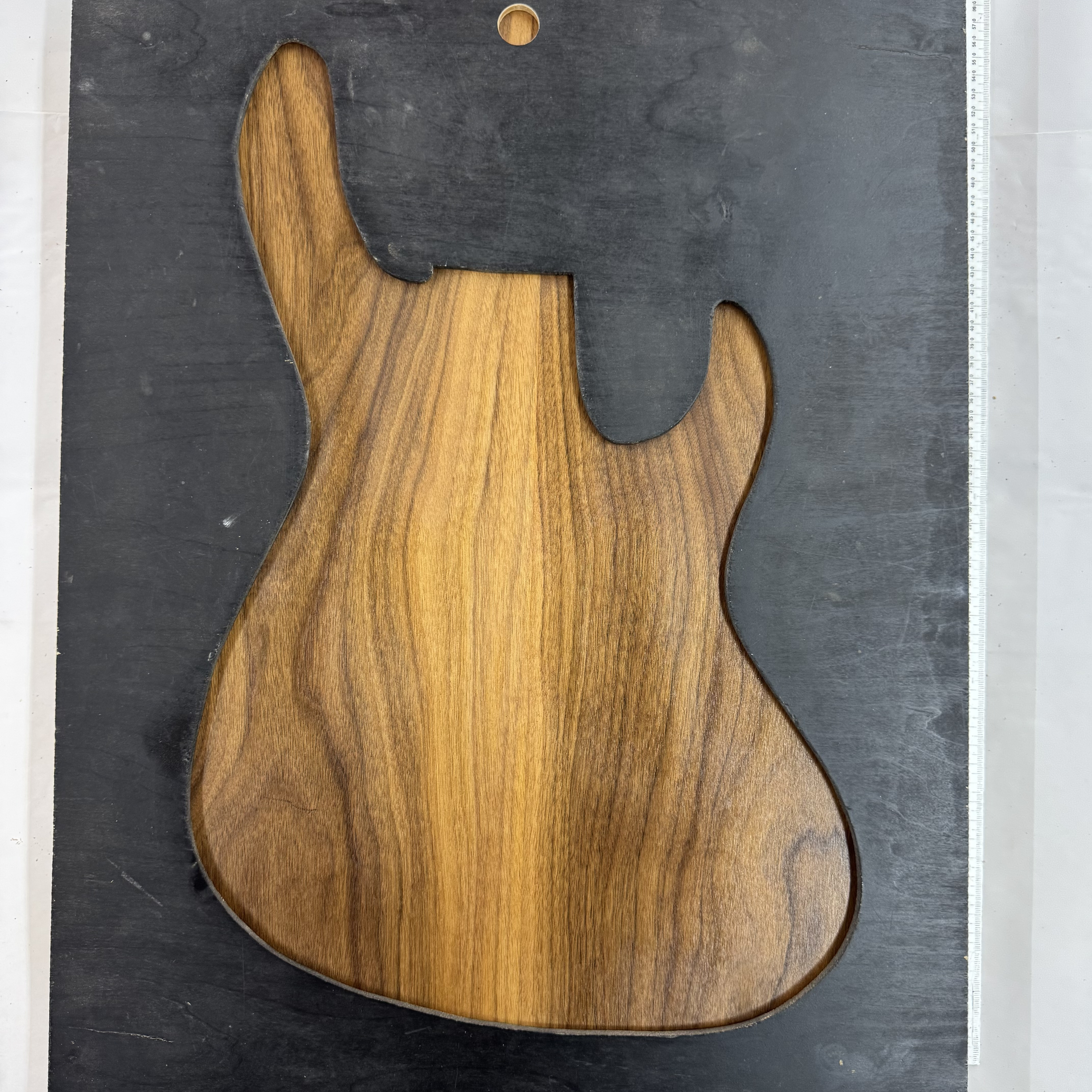 California Walnut Top: CAWA19