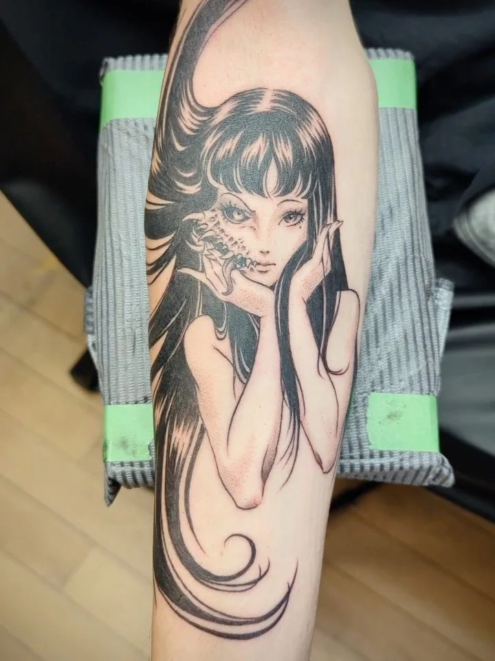 Customized drawing based on a Junji Ito illustration 
By: Nelson D
#horrortattoo #beautiful #horror #monster #duality #imabitch #eyeofthebeholder #tattoo #customtattoo #ottawa #ottawatattoo #espadatattoo #613tattoo #qualitytattoo #besttattoo #darkart