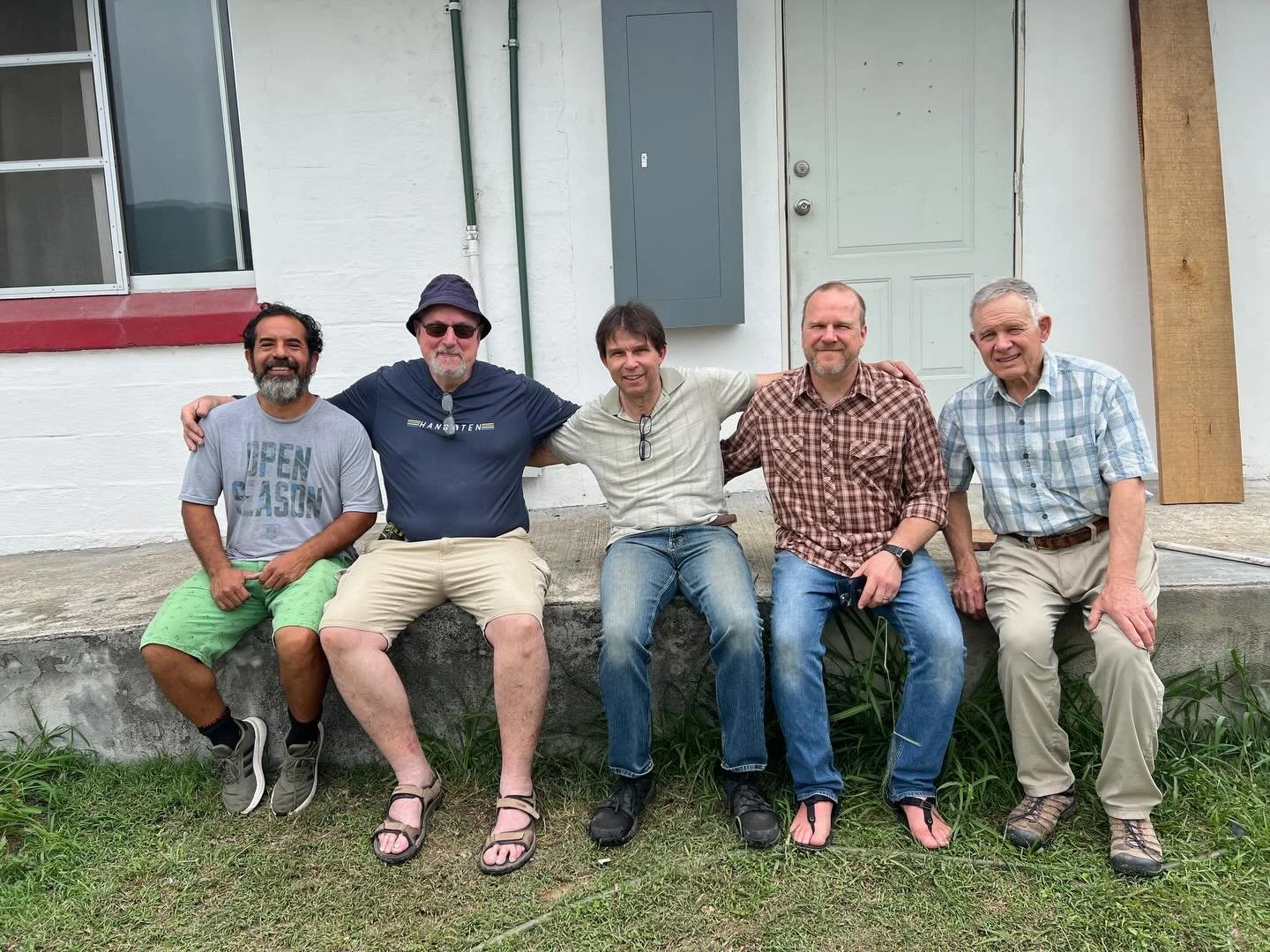 Transformando el sistema el&eacute;ctrico de El Rancho del Rey, un incre&iacute;ble equipo de voluntarios y exalumnos de RDR se uni&oacute; para hacerlo m&aacute;s seguro, m&aacute;s eficiente y listo para los pr&oacute;ximos 70 a&ntilde;os ⚡️ M&aacu