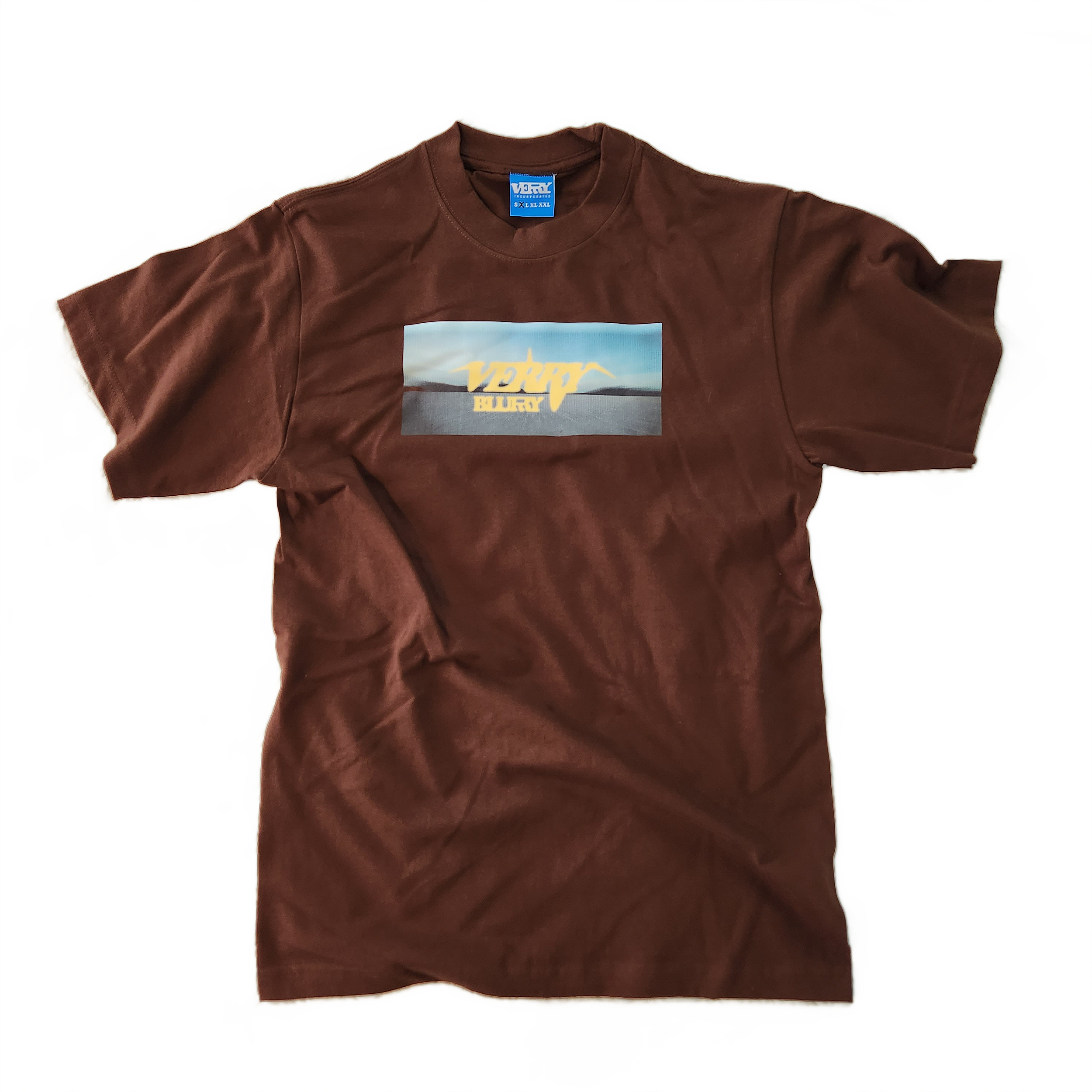 T-shirt with verry blurry graphic