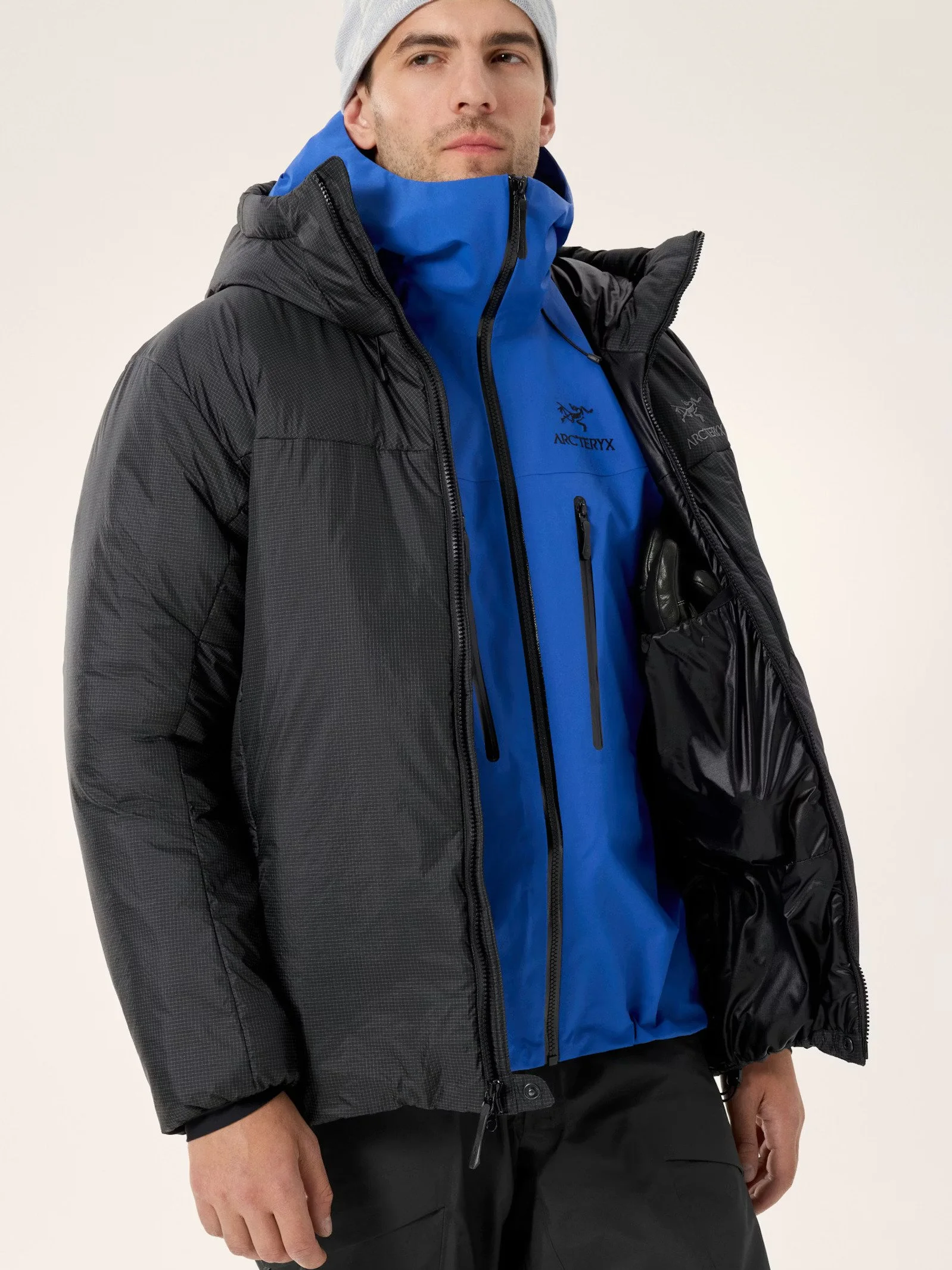 F25-X000009891-Nuclei-SV-Parka-Black-Detail-1.jpg