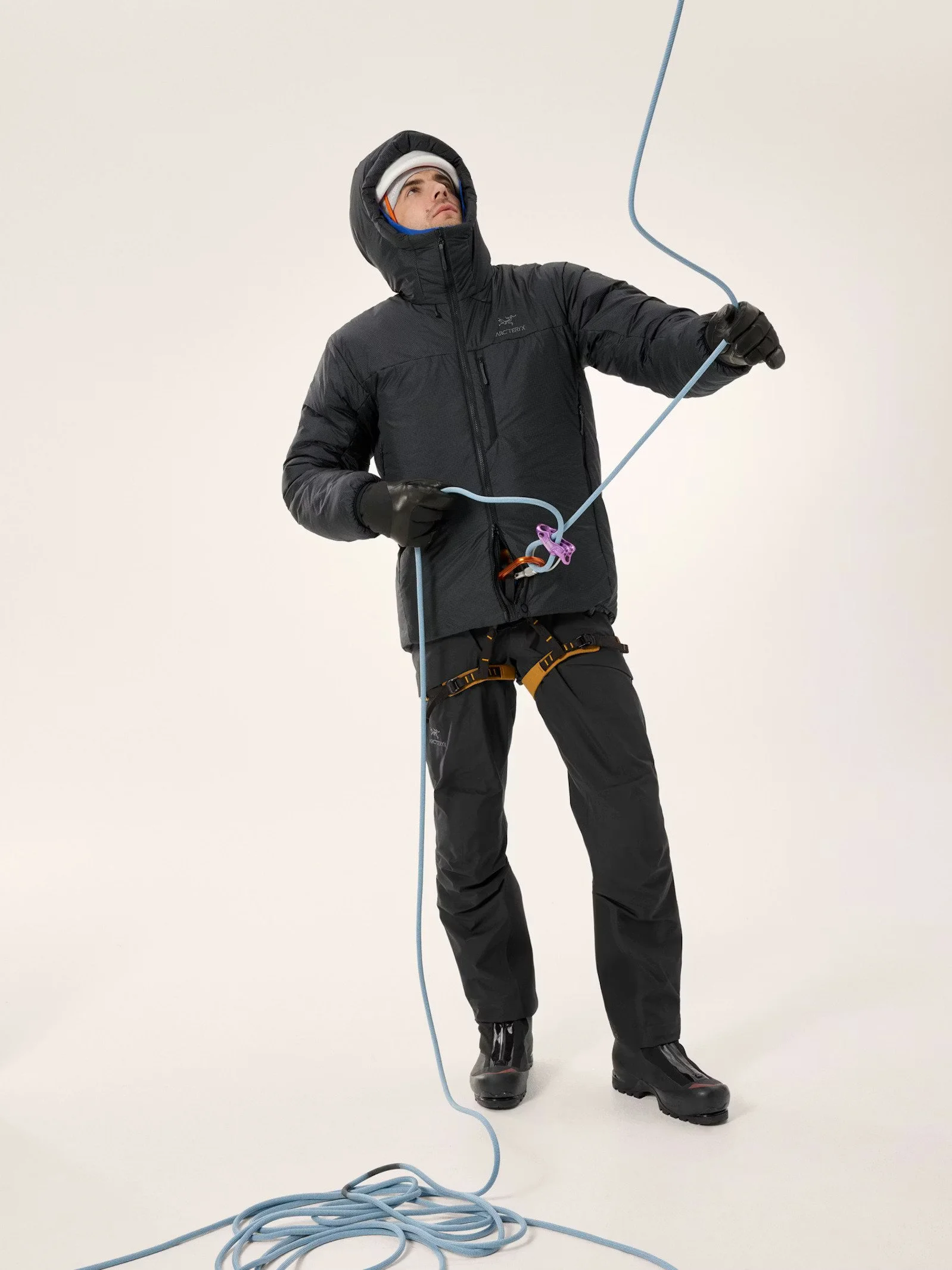 F25-X000009891-Nuclei-SV-Parka-Black-Full-Body.jpg