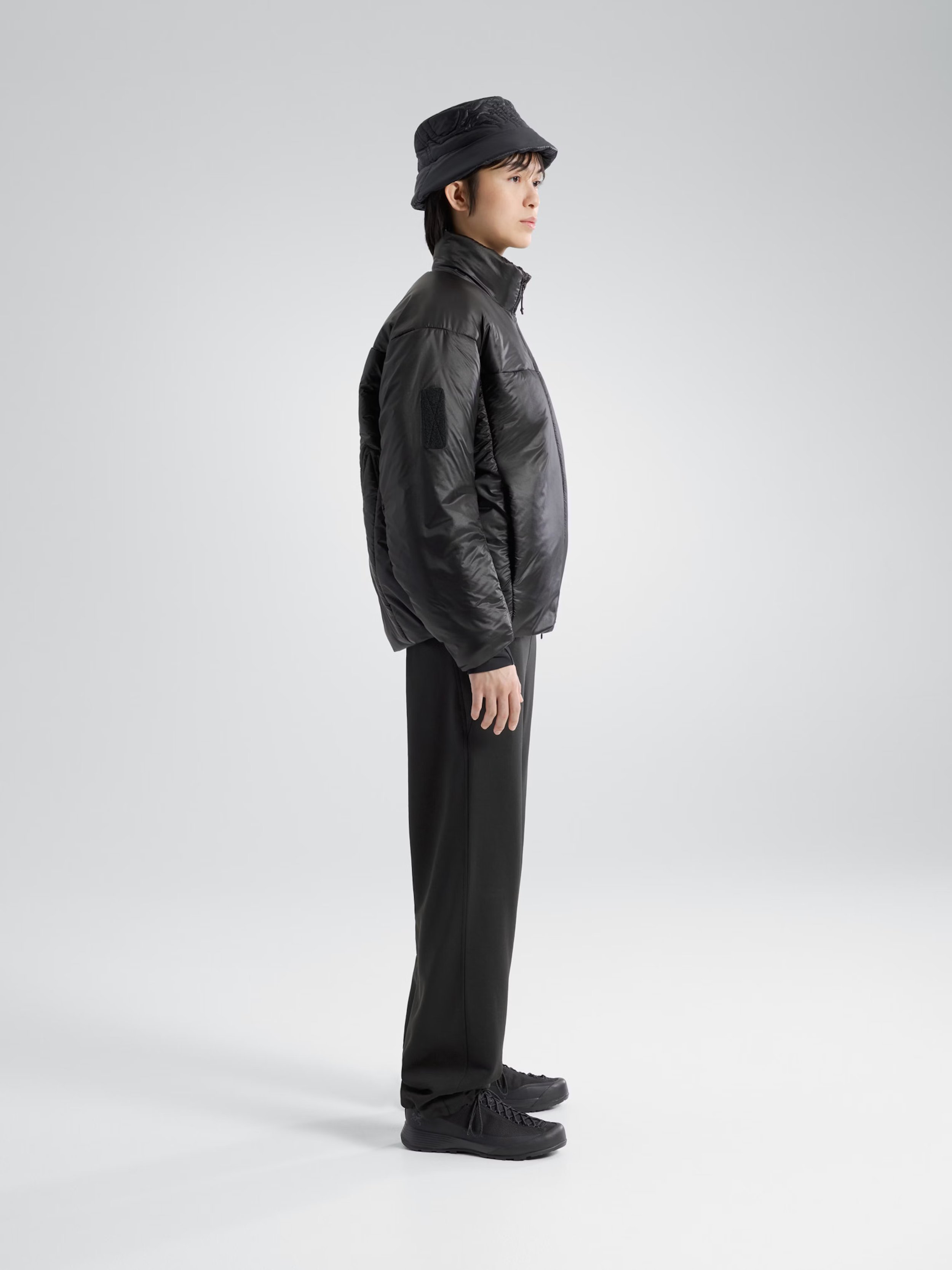 S25-X000009146-Ogee-Insulated-Jacket-Black-Side-View.jpeg
