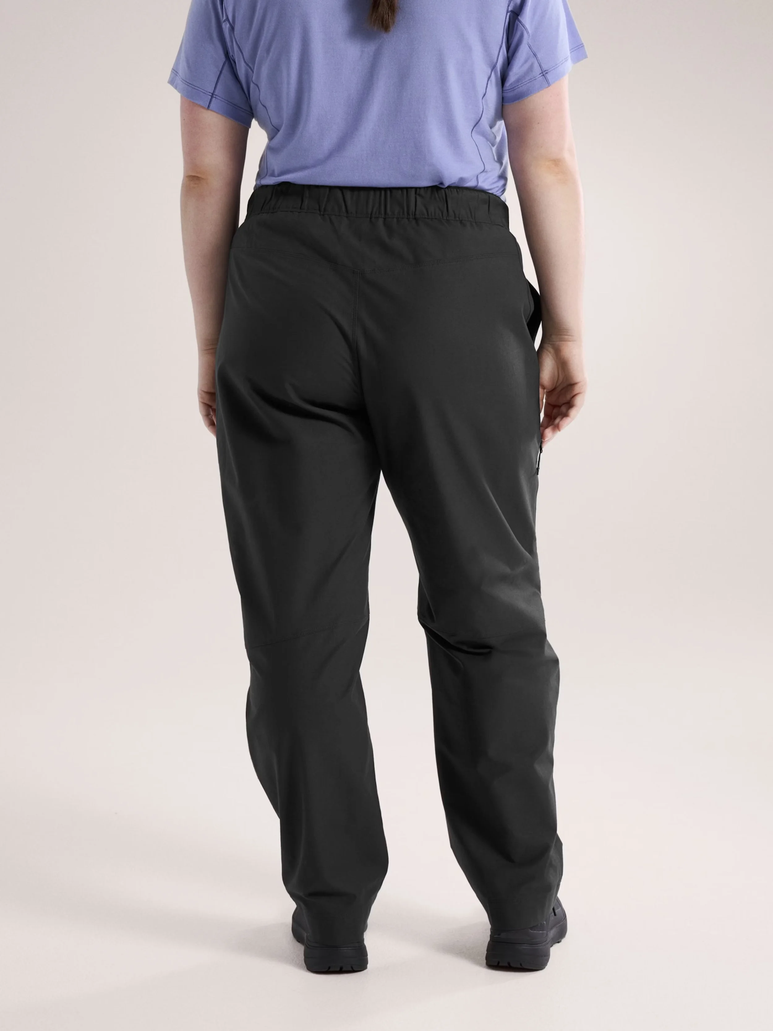 S25-X000009513-Kragg-Cotton-Pant-Black-Women-s-Back-View.jpeg