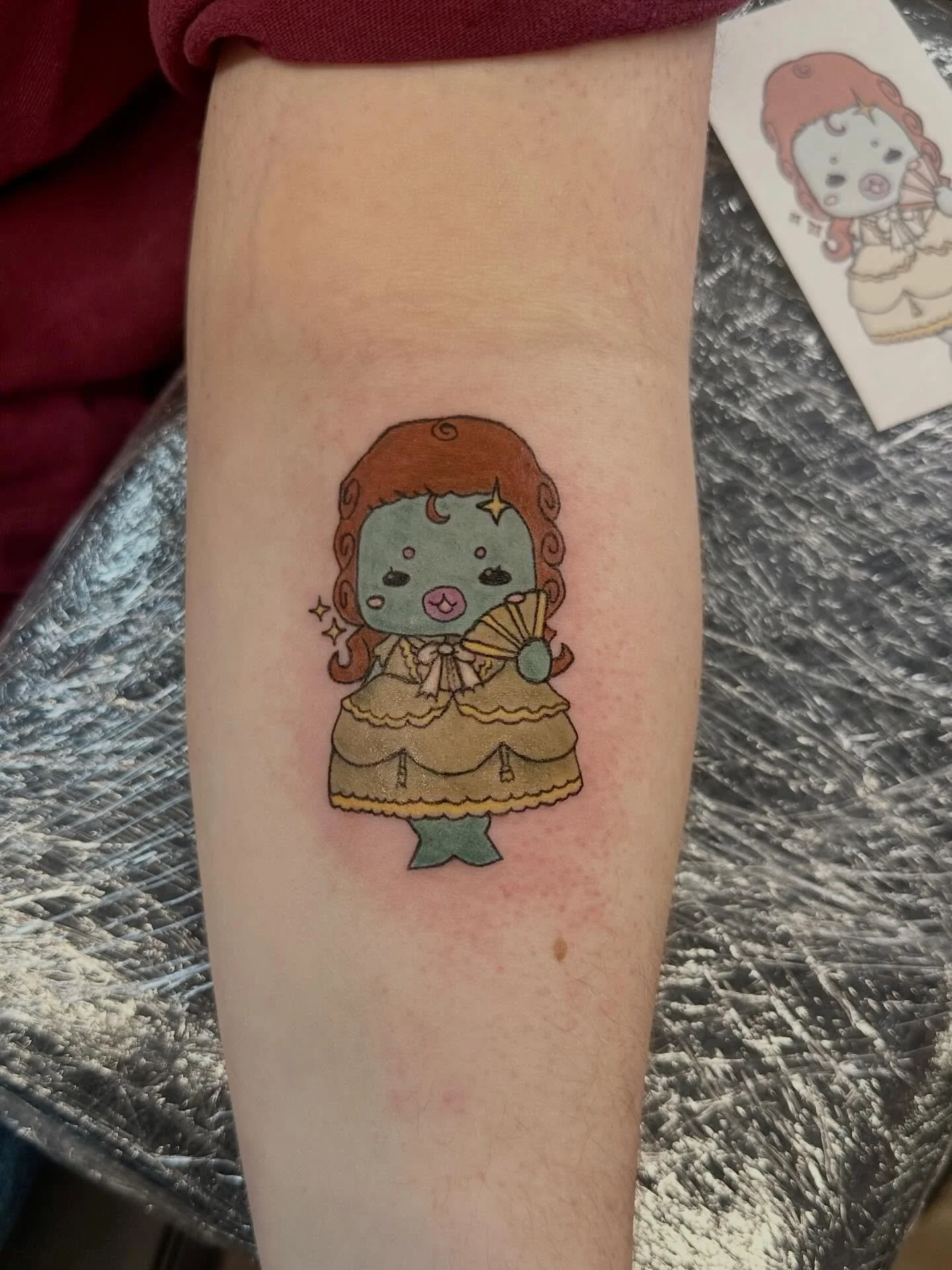 When Kayla showed me what she wanted tattooed, I said, &ldquo;Is this an anime character??&rdquo; NOPE-her very talented friend drew this lil cutie-Marie Antoinette as a seal 🤩🤩🤩

Kayla-TYSM for letting me do your first tattoo 💞

#hudsonwisconsin