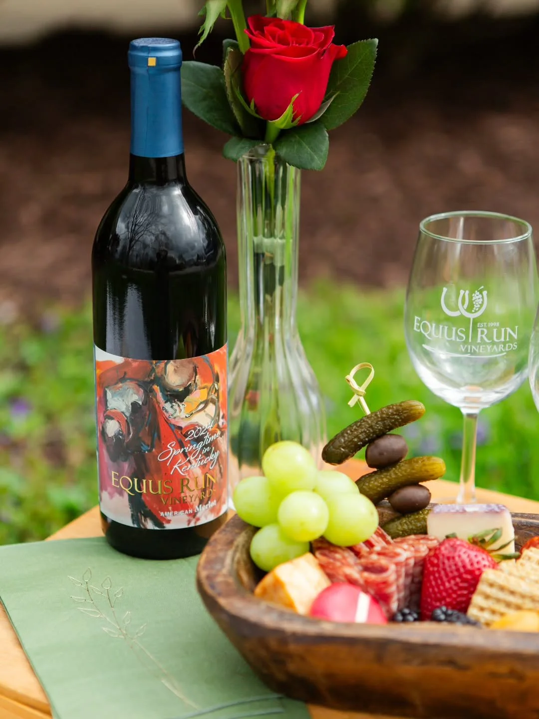 ✨ Need something to do this Sunday? ✨

Join us at Equus Run Vineyards on October 12th from 2:00&ndash;4:30 PM for Tunes in the Vines featuring Hole Shot Blues! 🎶🍷

Relax with live local music in the beautiful tasting-room garden while you sip award