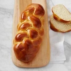 Large Classic-Knot Bread