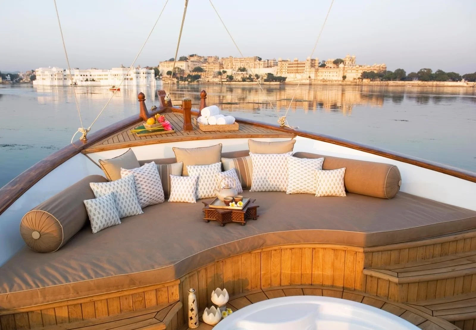 Taj Lake Palace4.jpeg