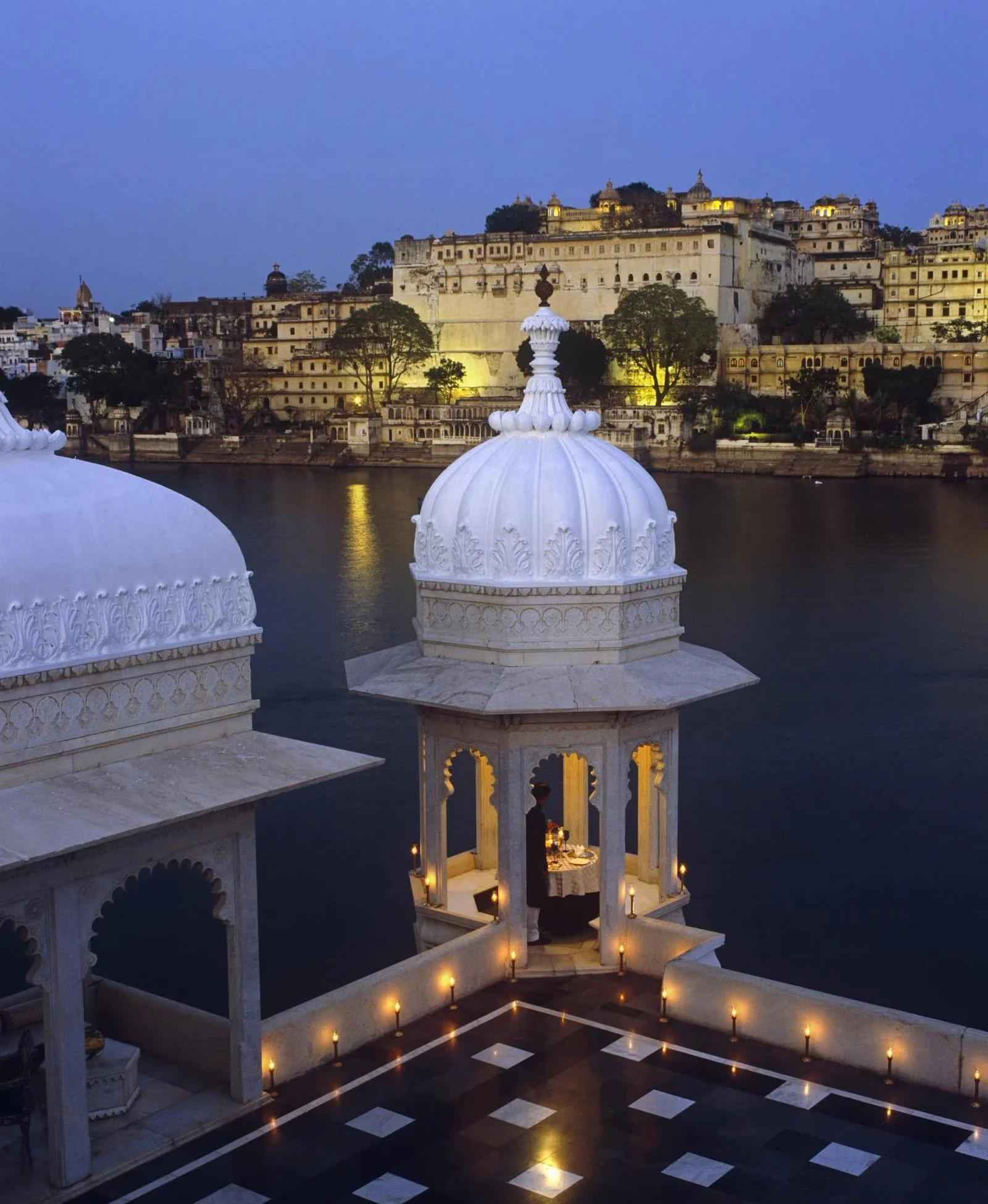 Taj Lake Palace2.jpeg