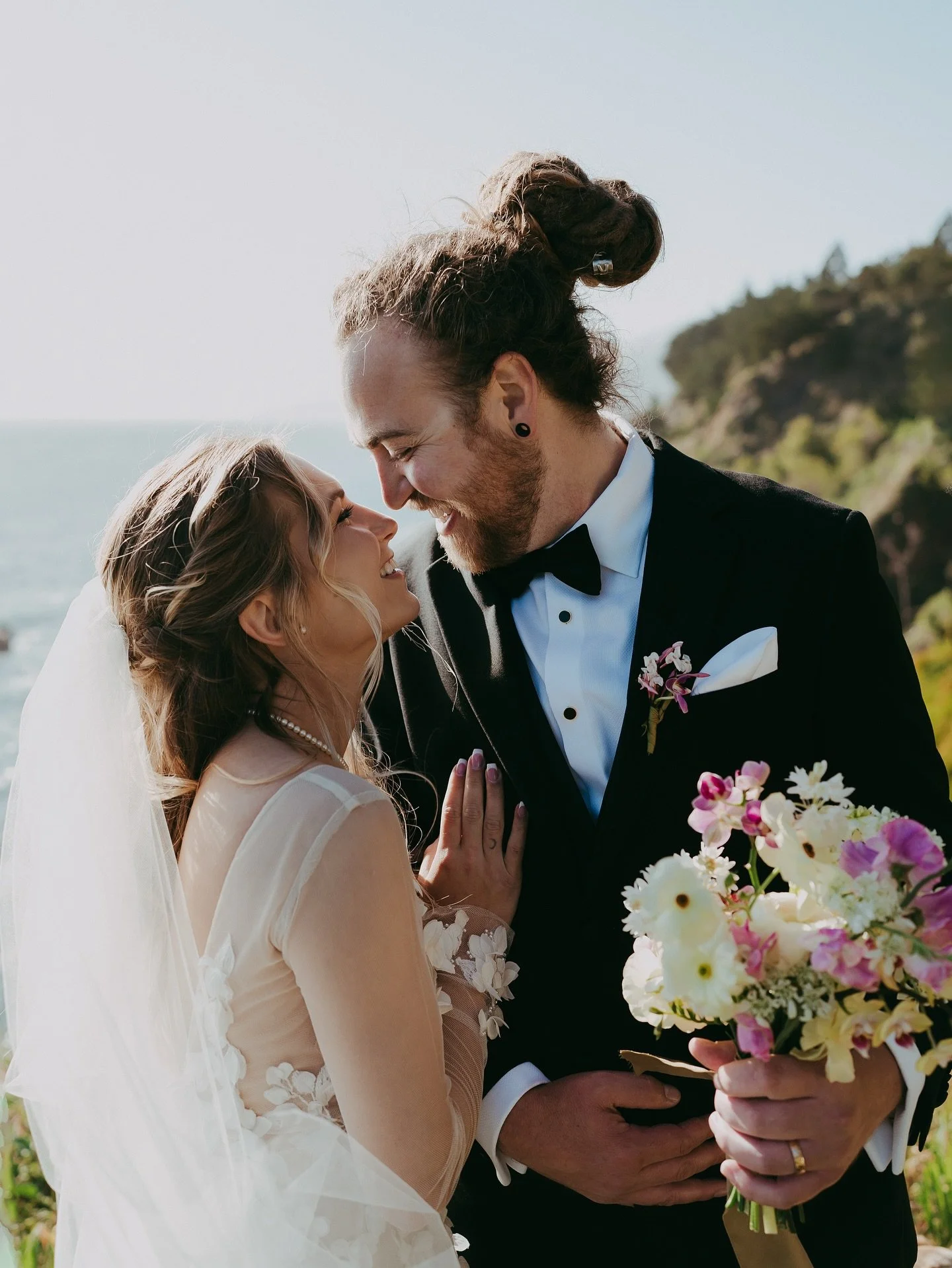 Organic, airy &amp; whimsical ✨

We love creating a sense of movement with our bouquets, as they dance in the wind it feels almost magical. Designed to float, not to sit still, this fun, romantic style of bouquet comes to life with every twirl!

#wed