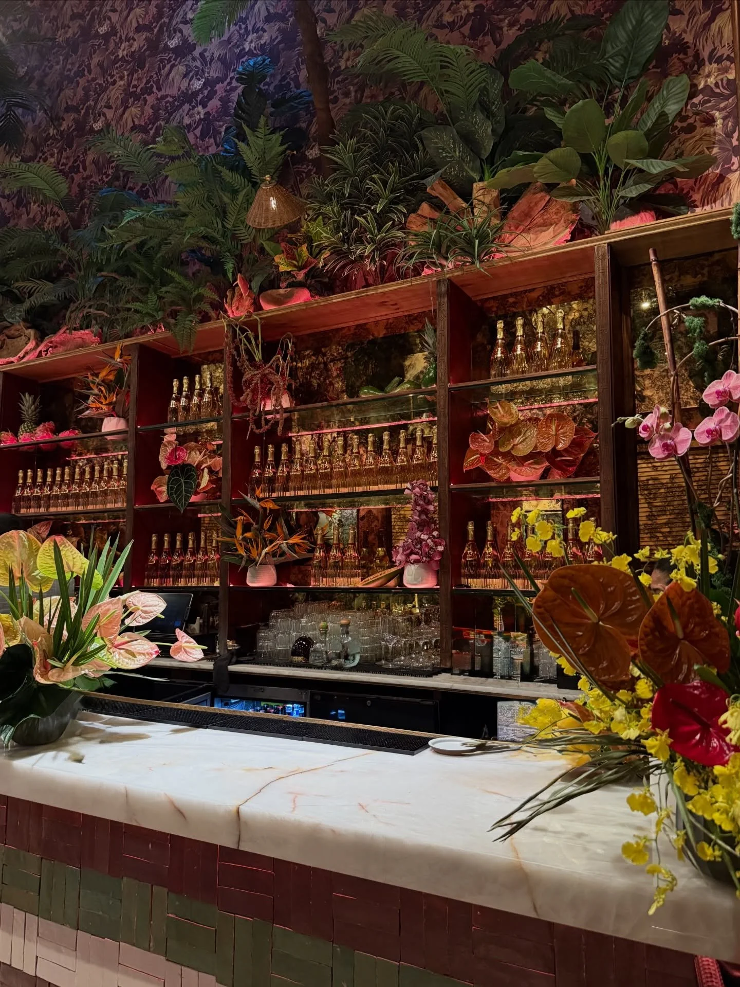 Miami Art Basel 2025 for @justin_reis with Cartier 

I&rsquo;m so grateful to reunite with some of my New York friends and have the opportunity work with such amazing and talented team of people, thank you for having me! ✨