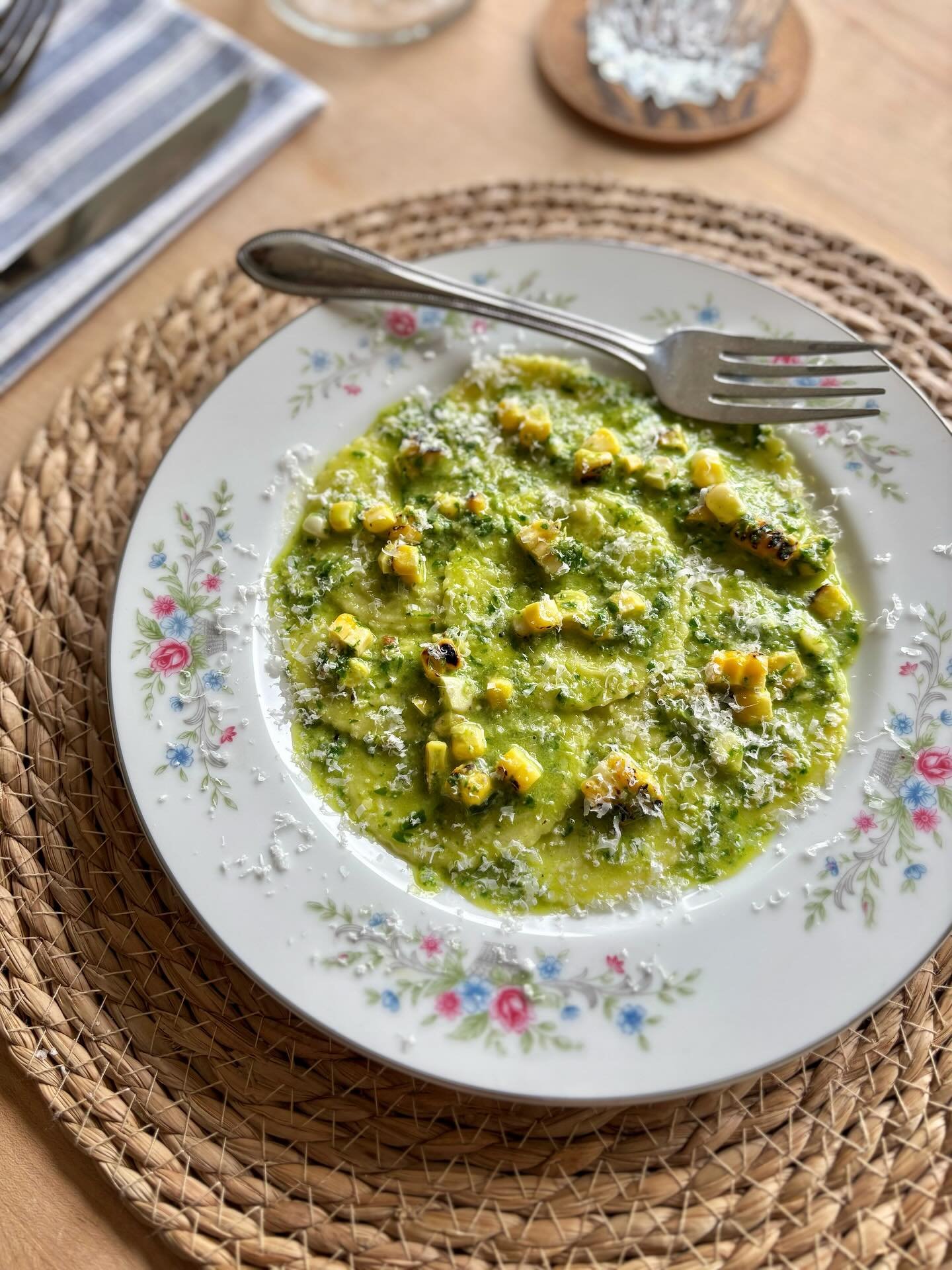 CORZETTI DI SFOGLIO🔅
pesto genovese &bull; charred corn &bull; parmigiano 
#pasta #pastapasta #corzetti #corzettistamp @romagnolipastatools #romagnolipastatools #chefsgreatestplates