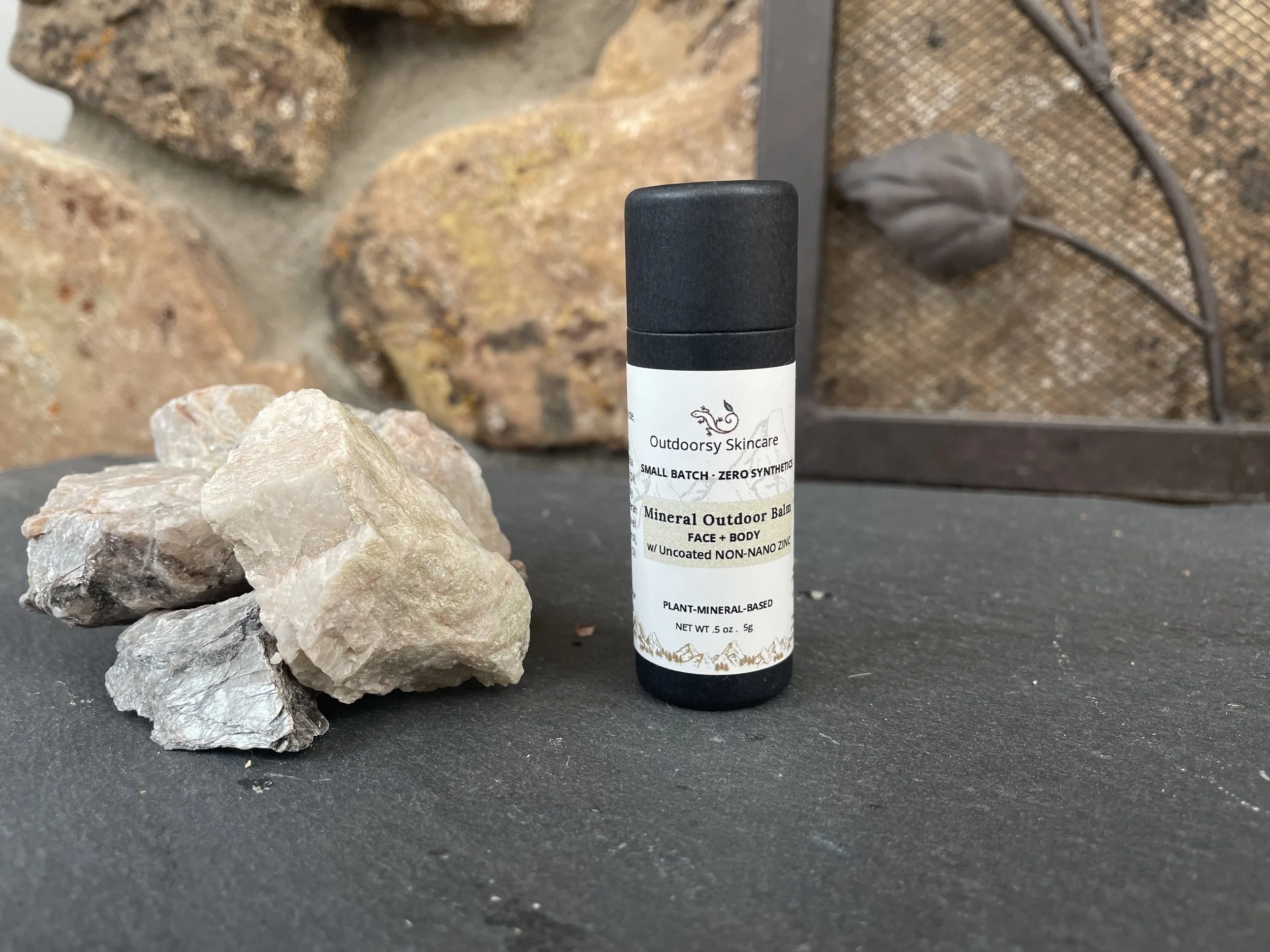 Outdoor Mineral Balm Uncoated Non- Nano Zinc Oxide Stick