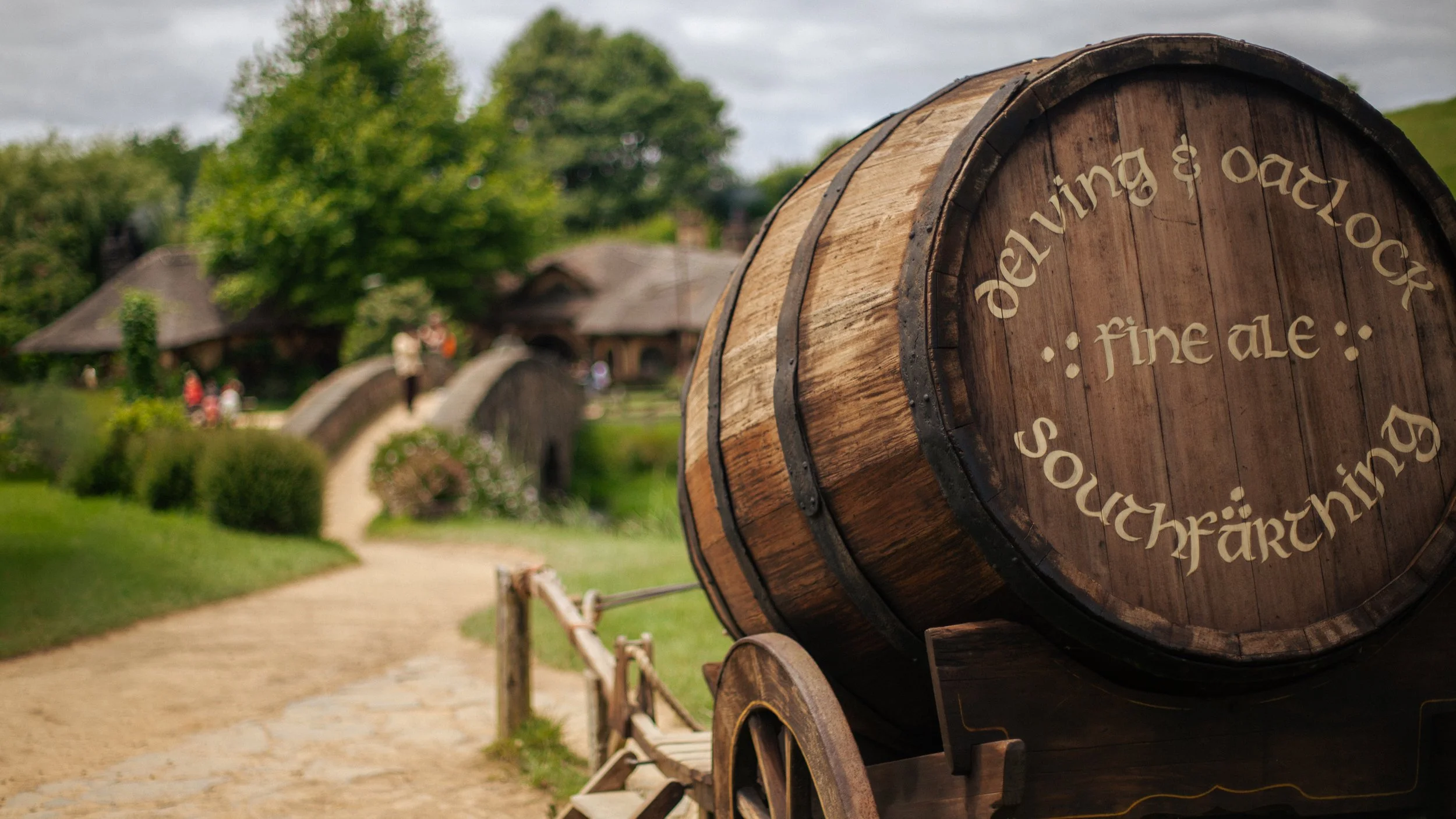 Hobbiton-02.jpeg