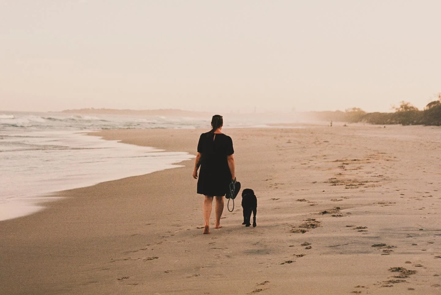 may 26 bring the same joy this kid has for beach. 

shot on portra 400 film 🎞️

&bull;
&bull;
&bull;
&bull;
#film 
#portra 
#kodak
#shotonfilm
#35mmfilm