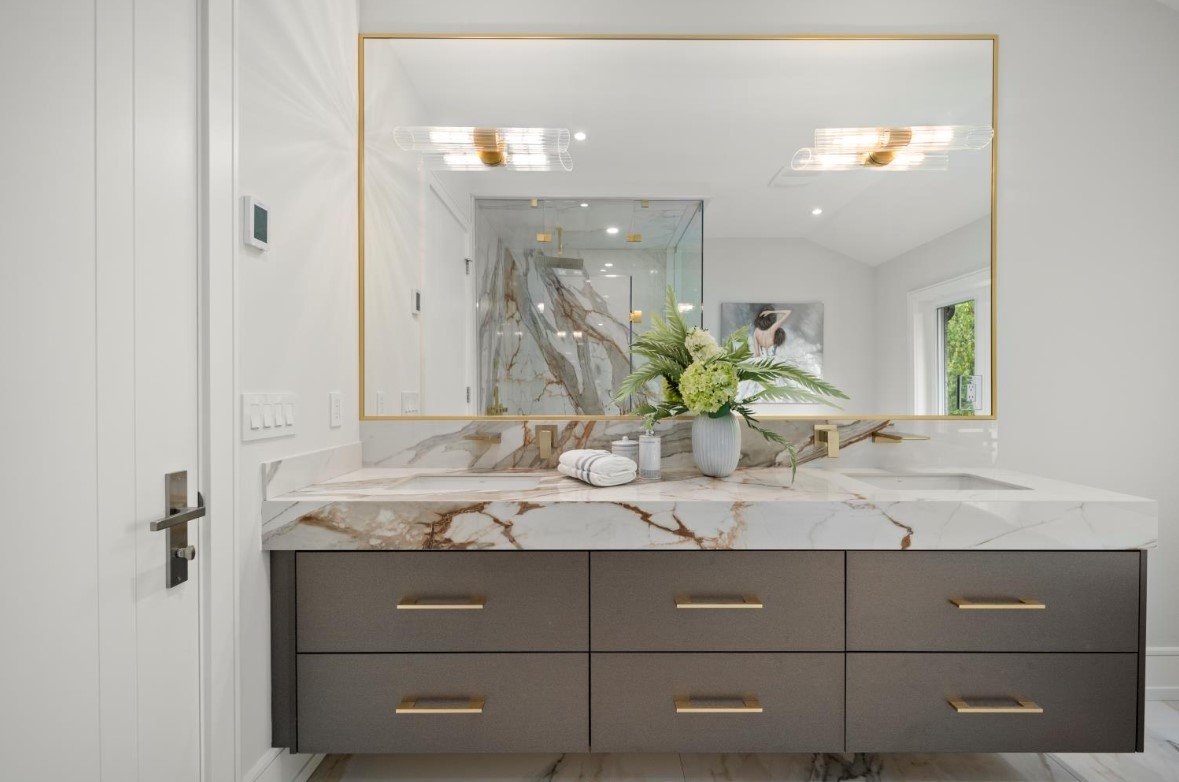master vanity2.jpg