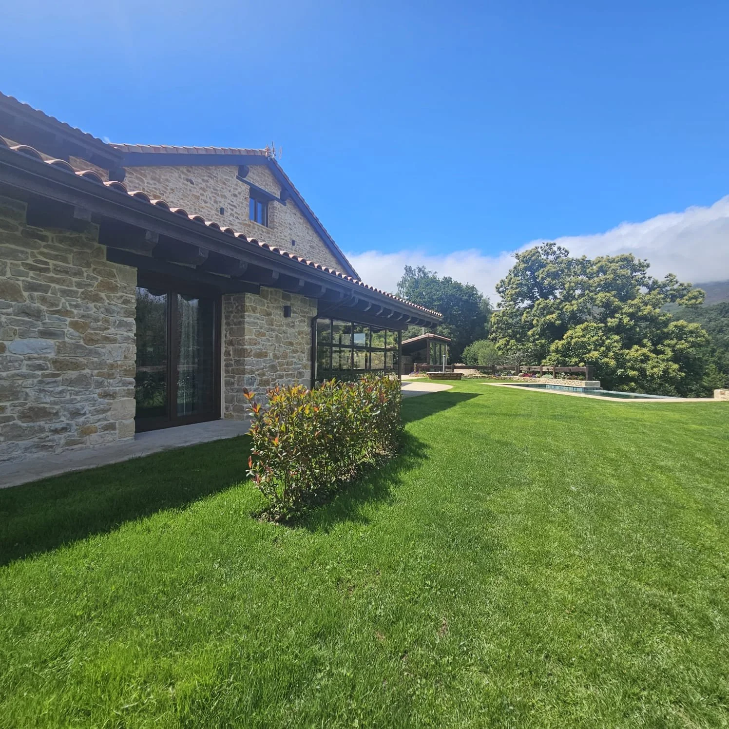 PHOTO-2025-04-23-13-37-54 5.jpg