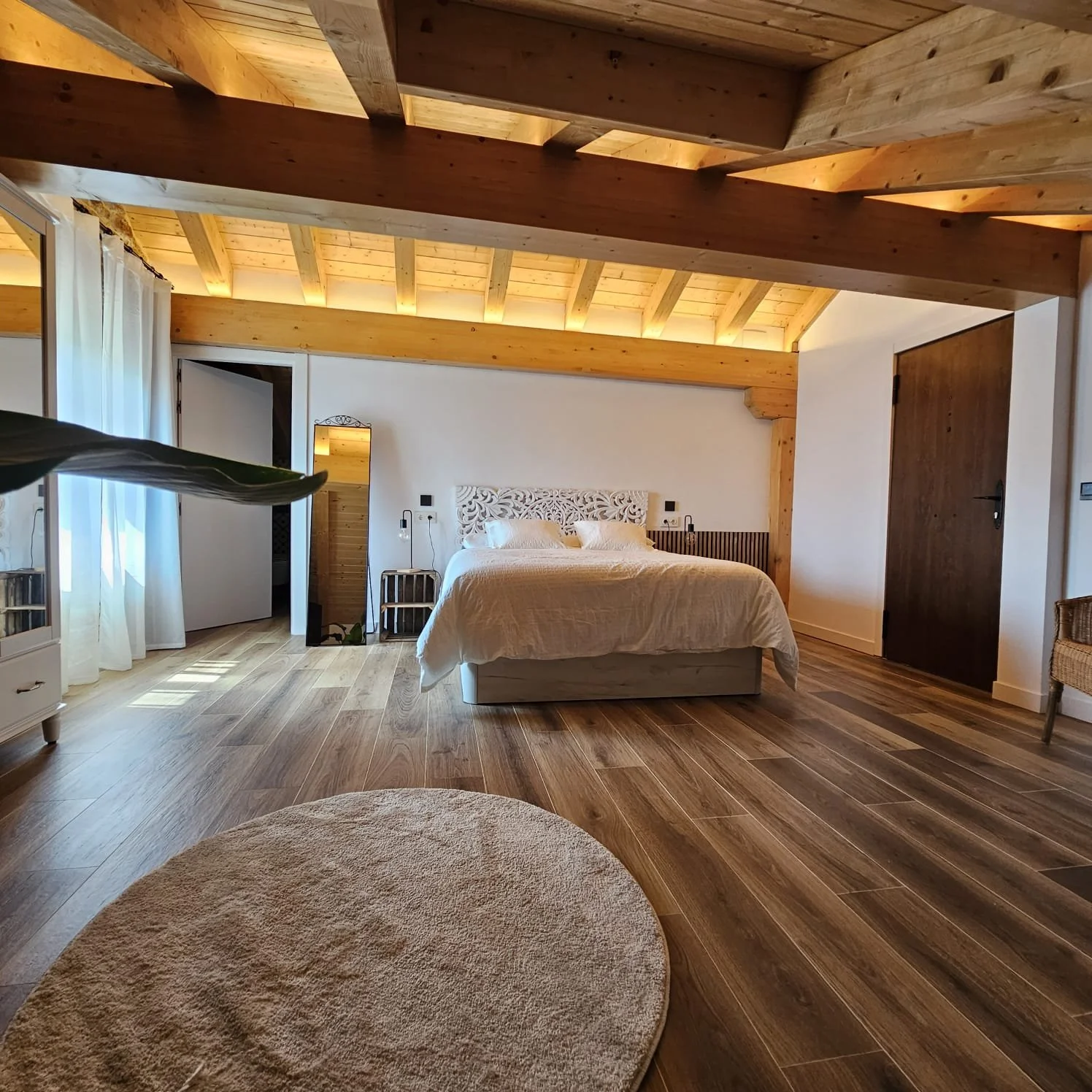 PHOTO-2025-04-23-13-37-53 5.jpg