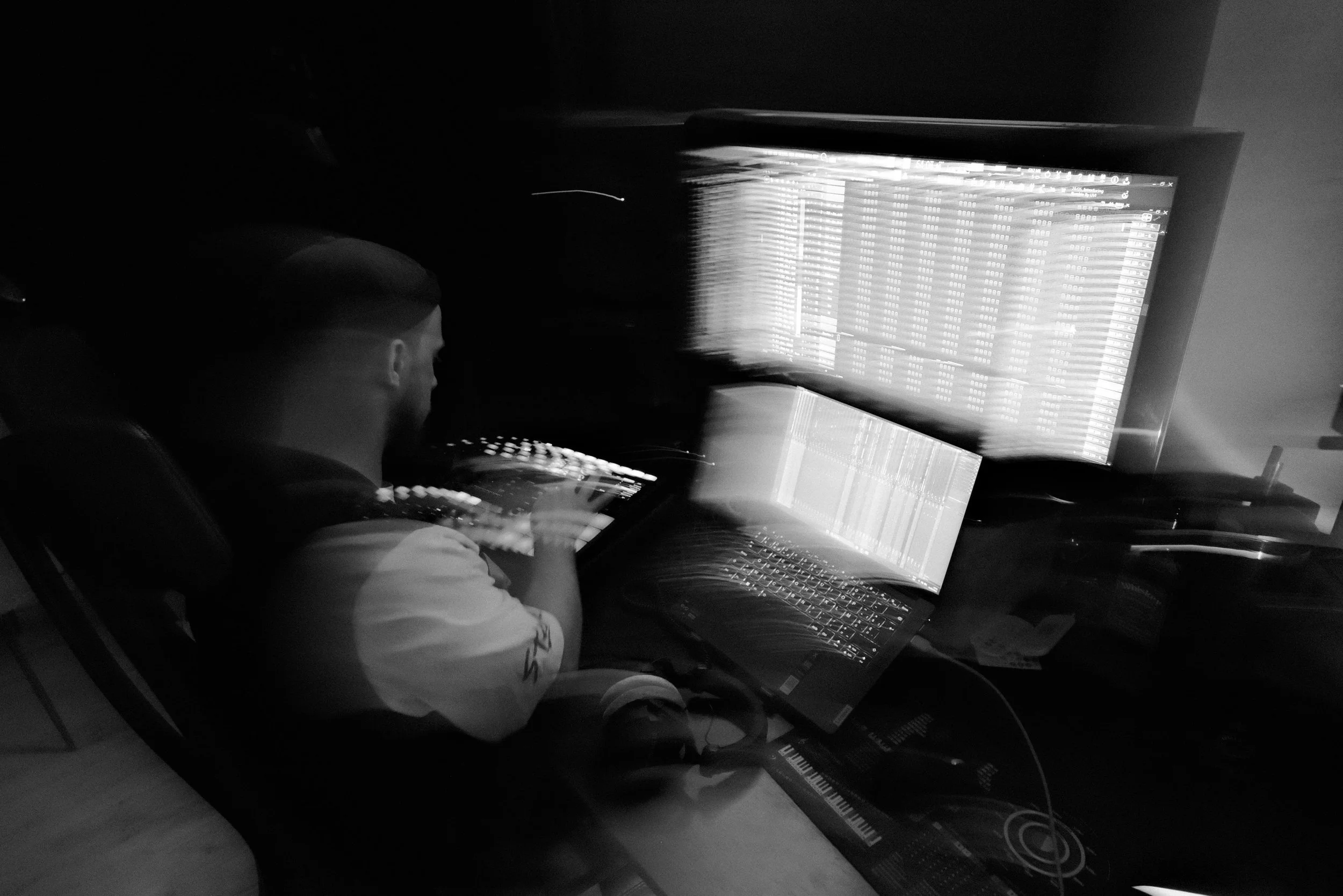Blurryleslie.jpg