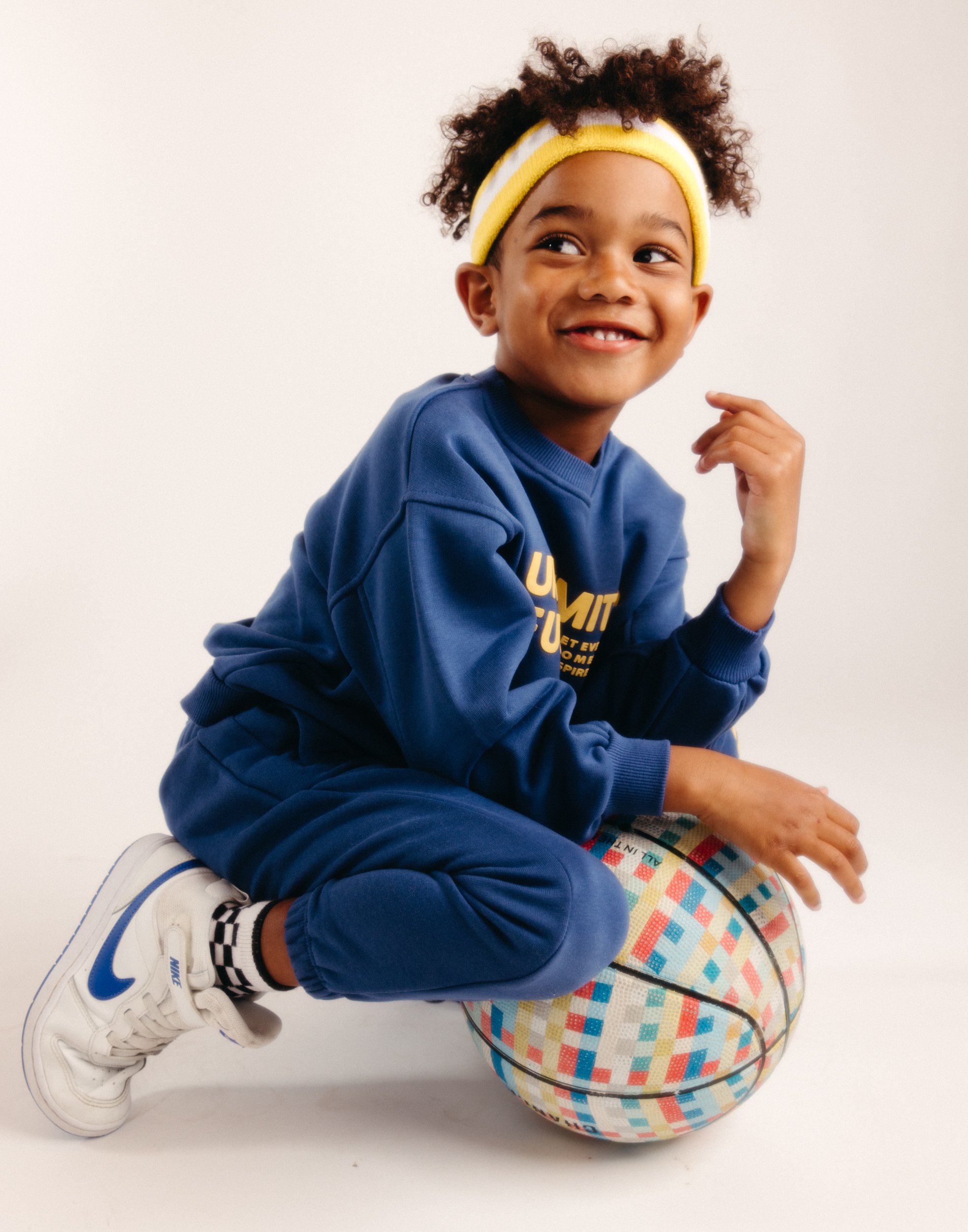 240419_LEVI_JONAH_STUDIO-5252.jpg