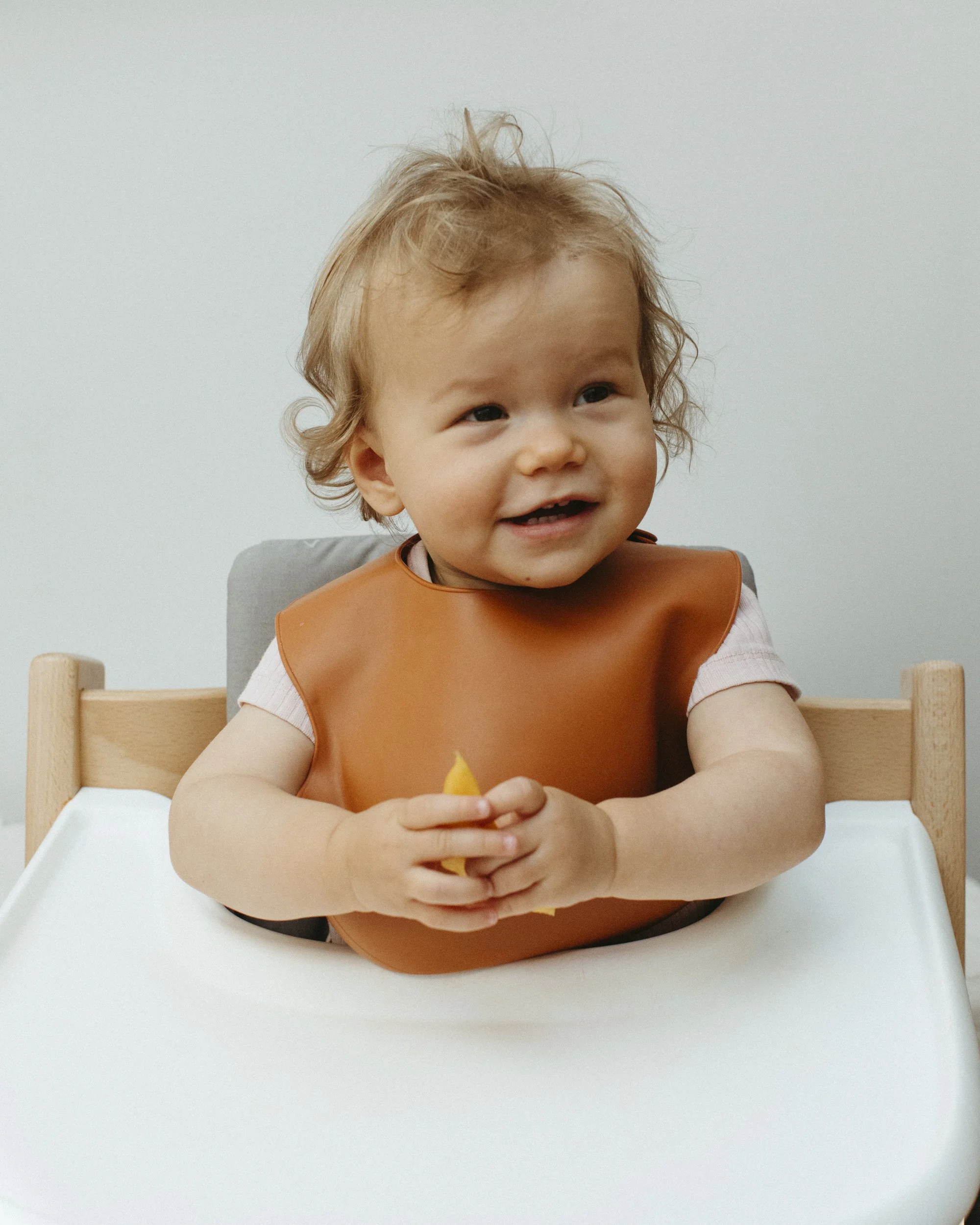 220811_CAROLINE_LO_EATING_FRUIT-0061.jpg