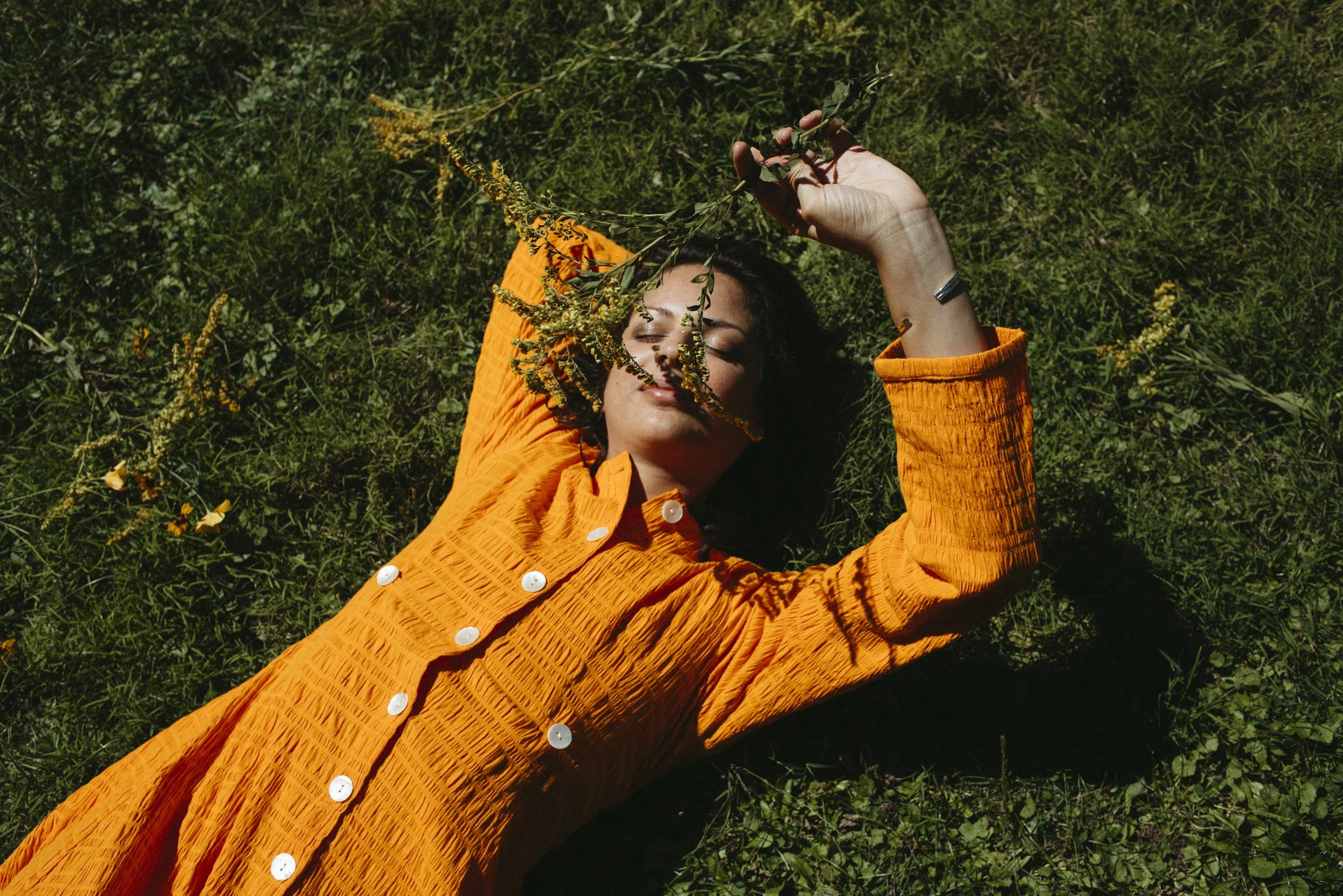 220902_DANIELLE_FOLKLORE_A-FRAME_NIKKI-CHASIN_FLOWERS-1936.jpg