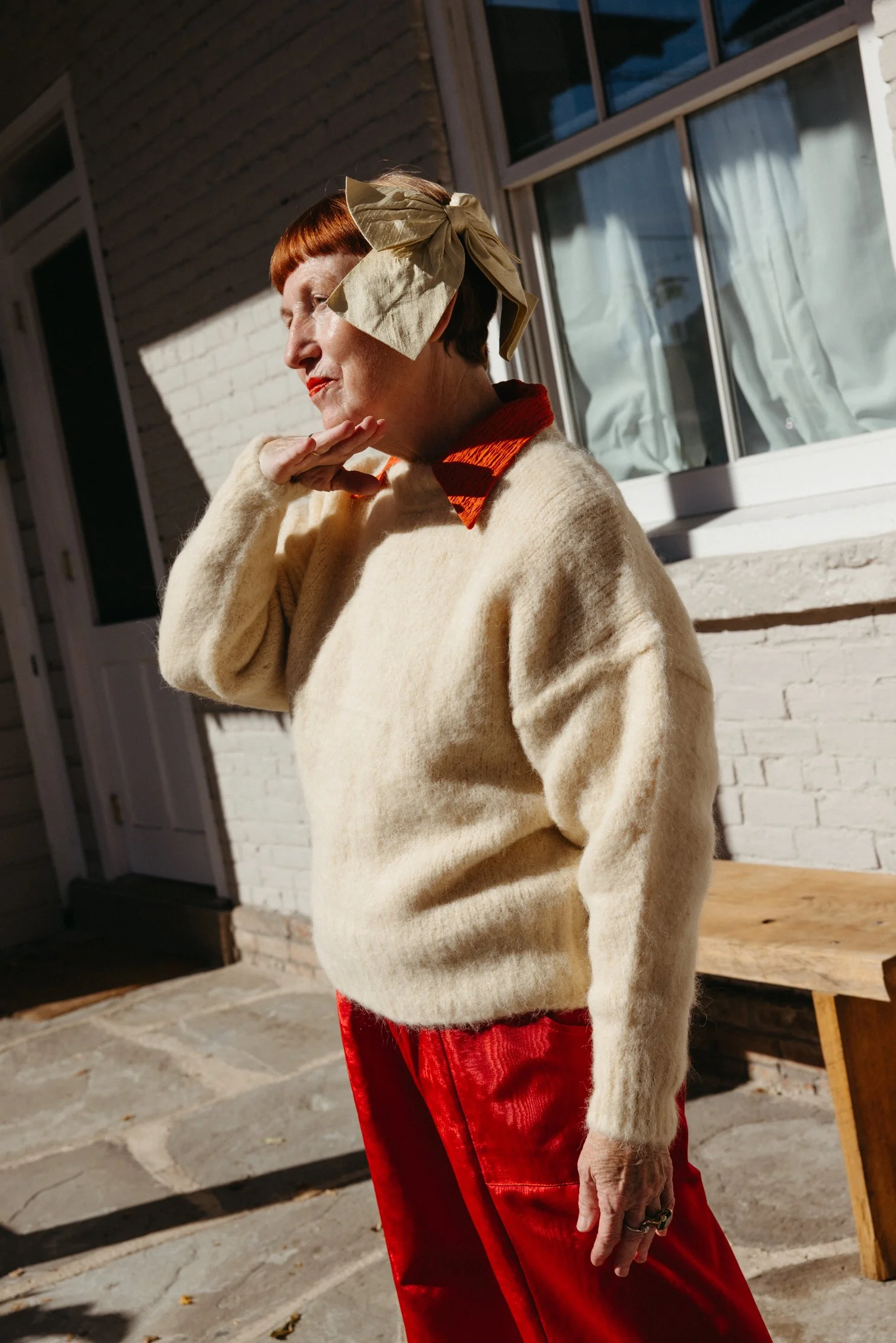 221025_NIKKI-CHASIN_HOLIDAY_ECOMM_ANDREA_COURTYARD-4278.jpg