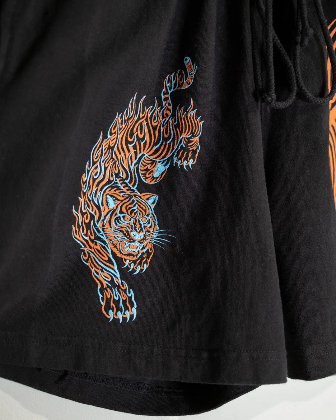 gym-short-front-tiger.jpg