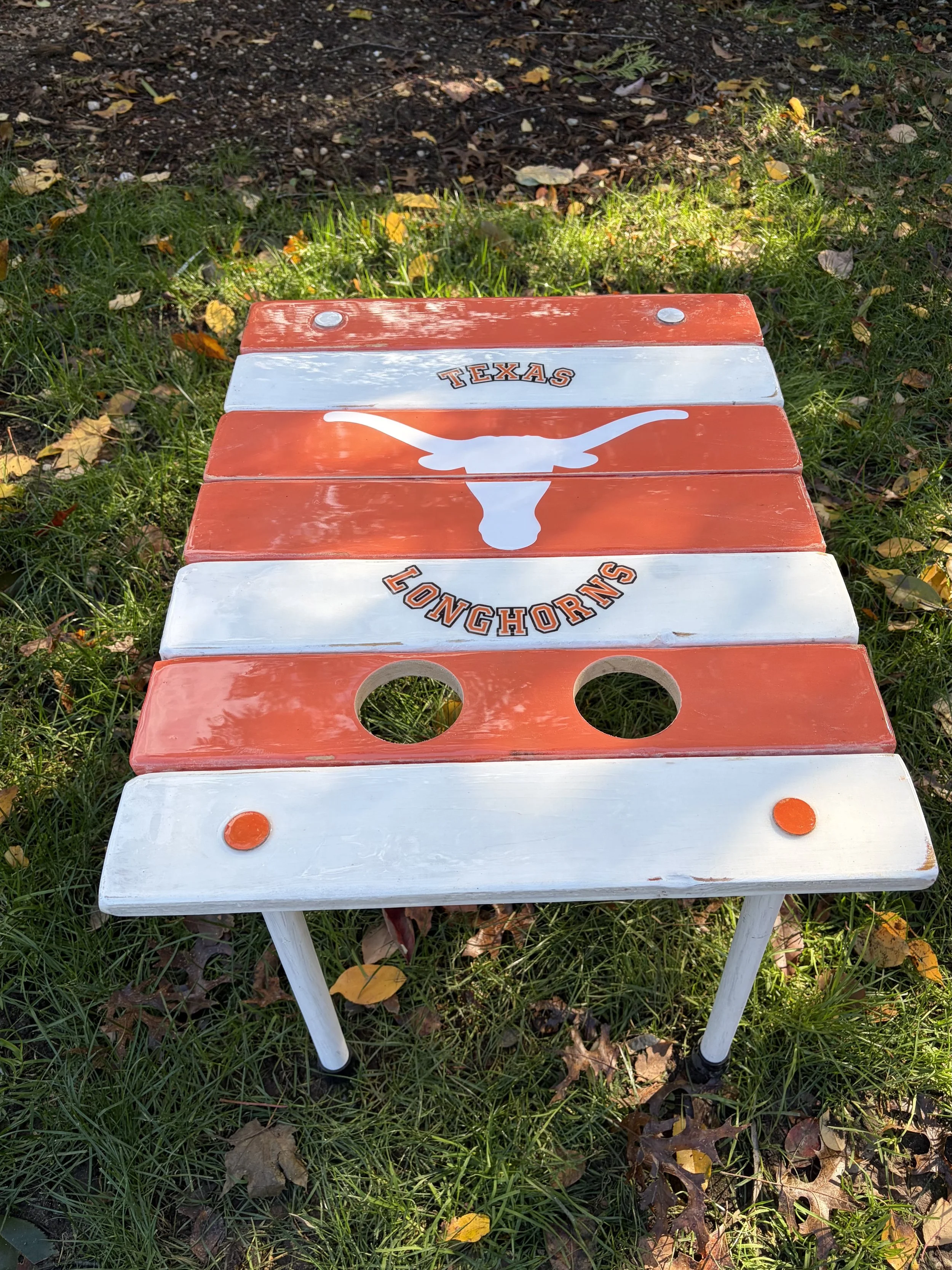 university-of-texas-longhorns-roll-out-table-outdoor.jpeg