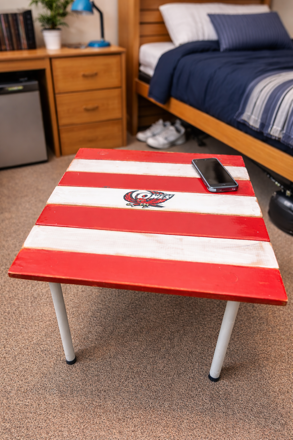 roll out table in a bag tempe owls in a  dorm room