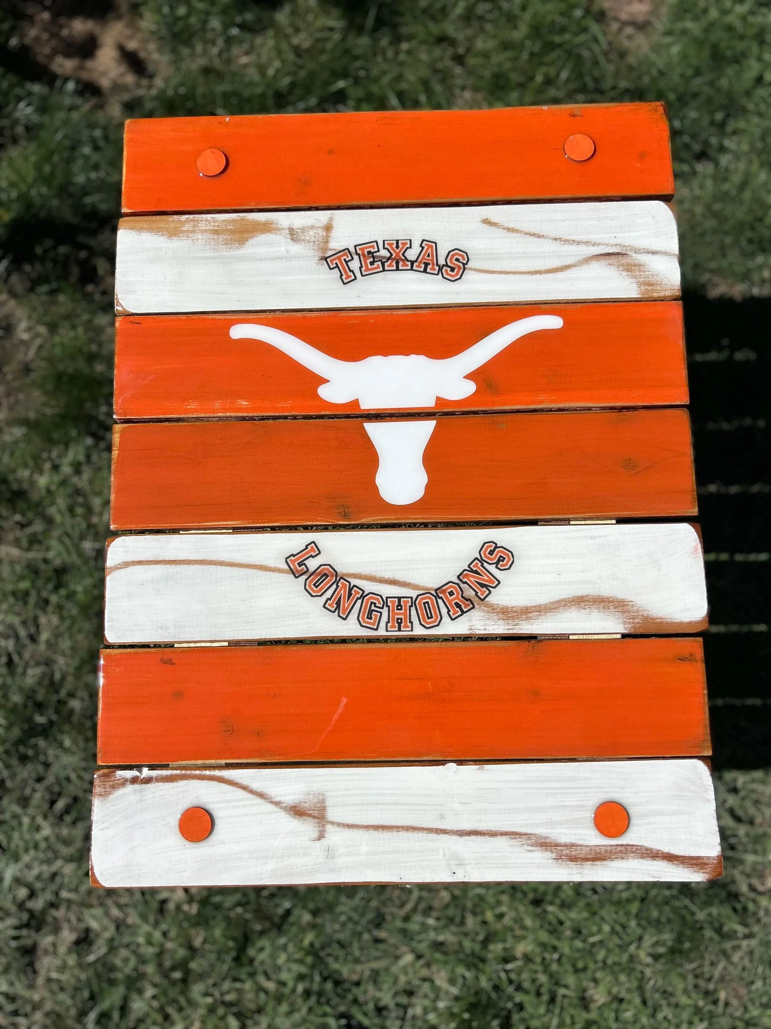 university-of-texas-longhorns-roll-out-table-top-view.jpg