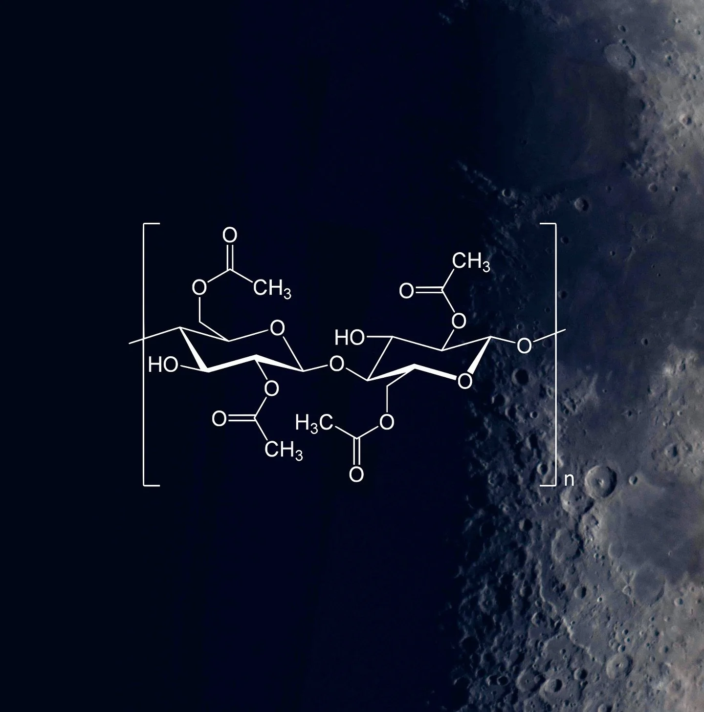 plant science, sculpted.
AMAR, the blue moon comb, is carved from cellulose acetate - a plant-derived material, smooth, strong, and non-static. beauty in chemistry, elevated to ritual.