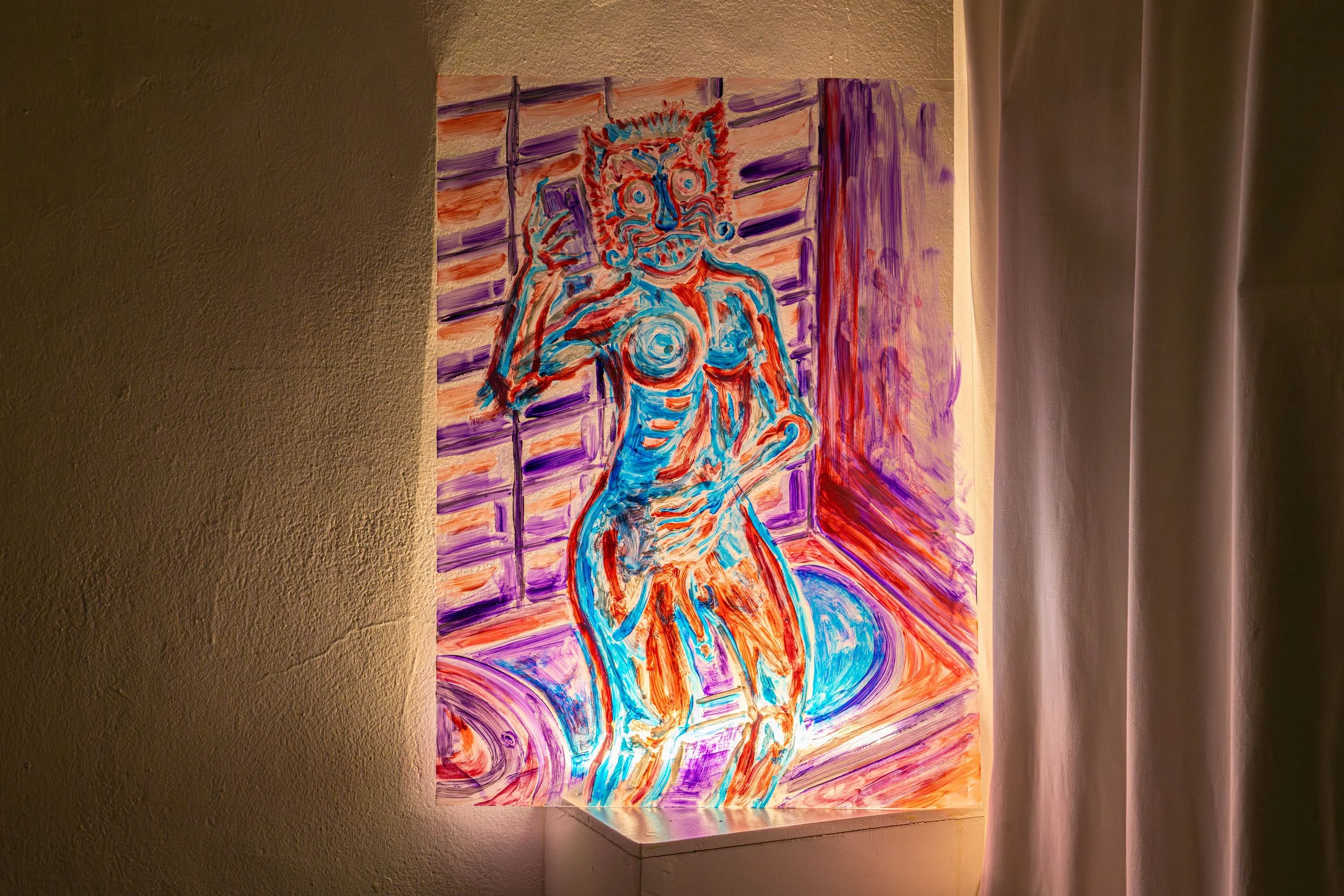 싸우나#3. 사자탈을 쓴 샤워 투명 전시설치.jpg