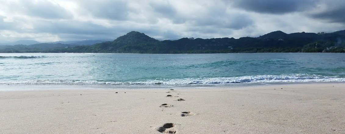 Isla Chora Costa Rica island beach near Samara