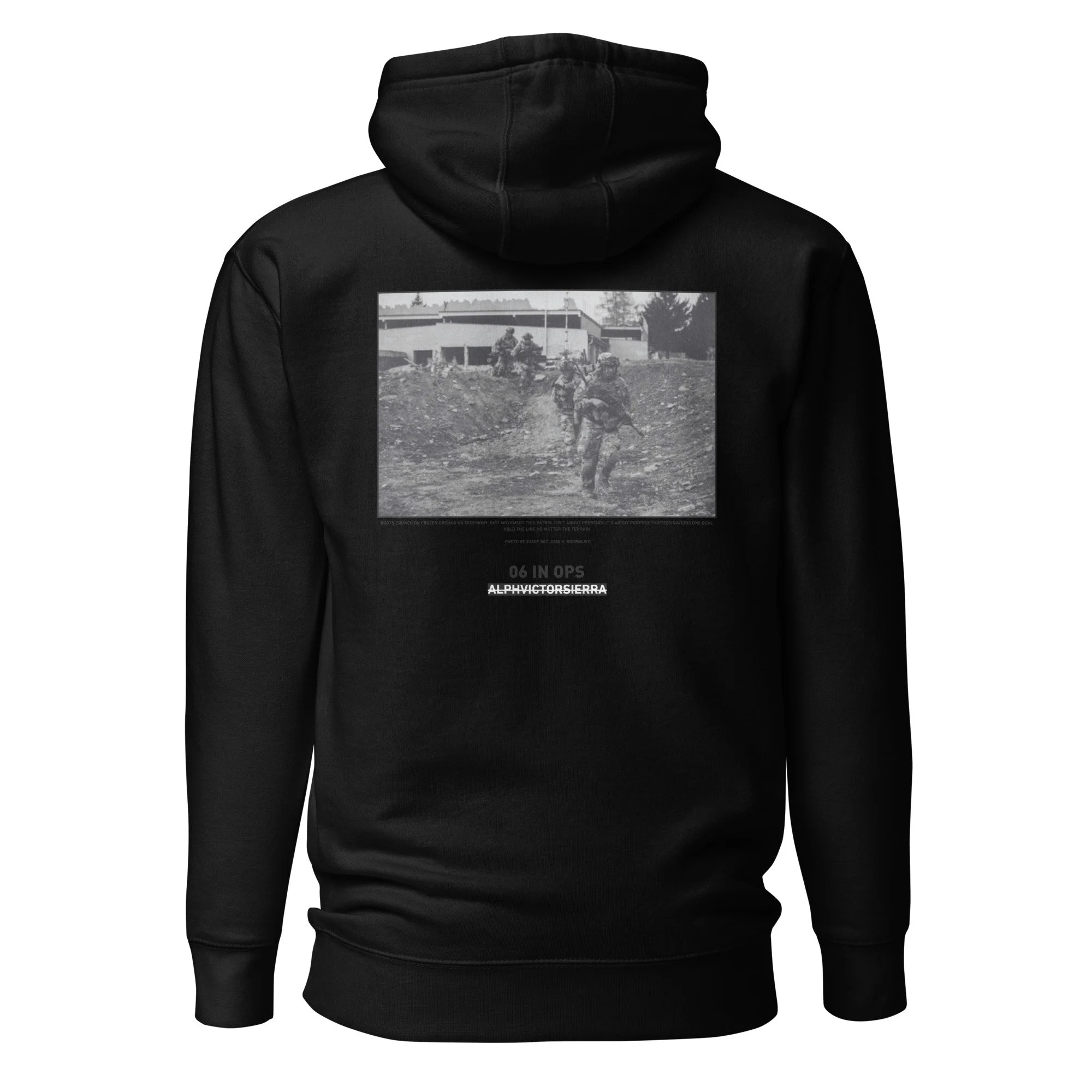 06 IN OPS HOODIE - black letter