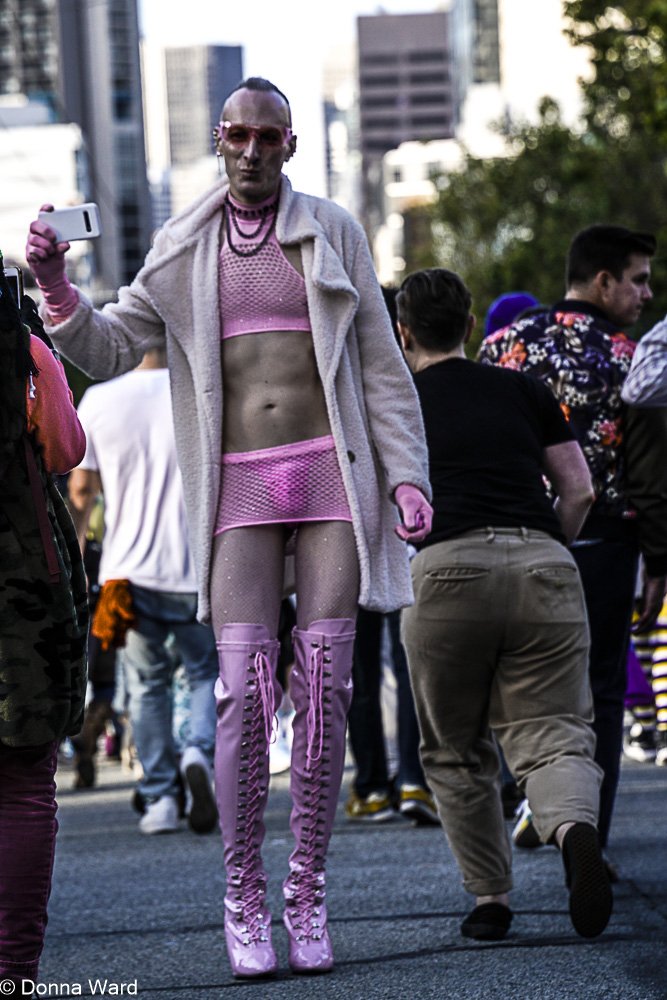 Man in Pink with heels-9029.jpg