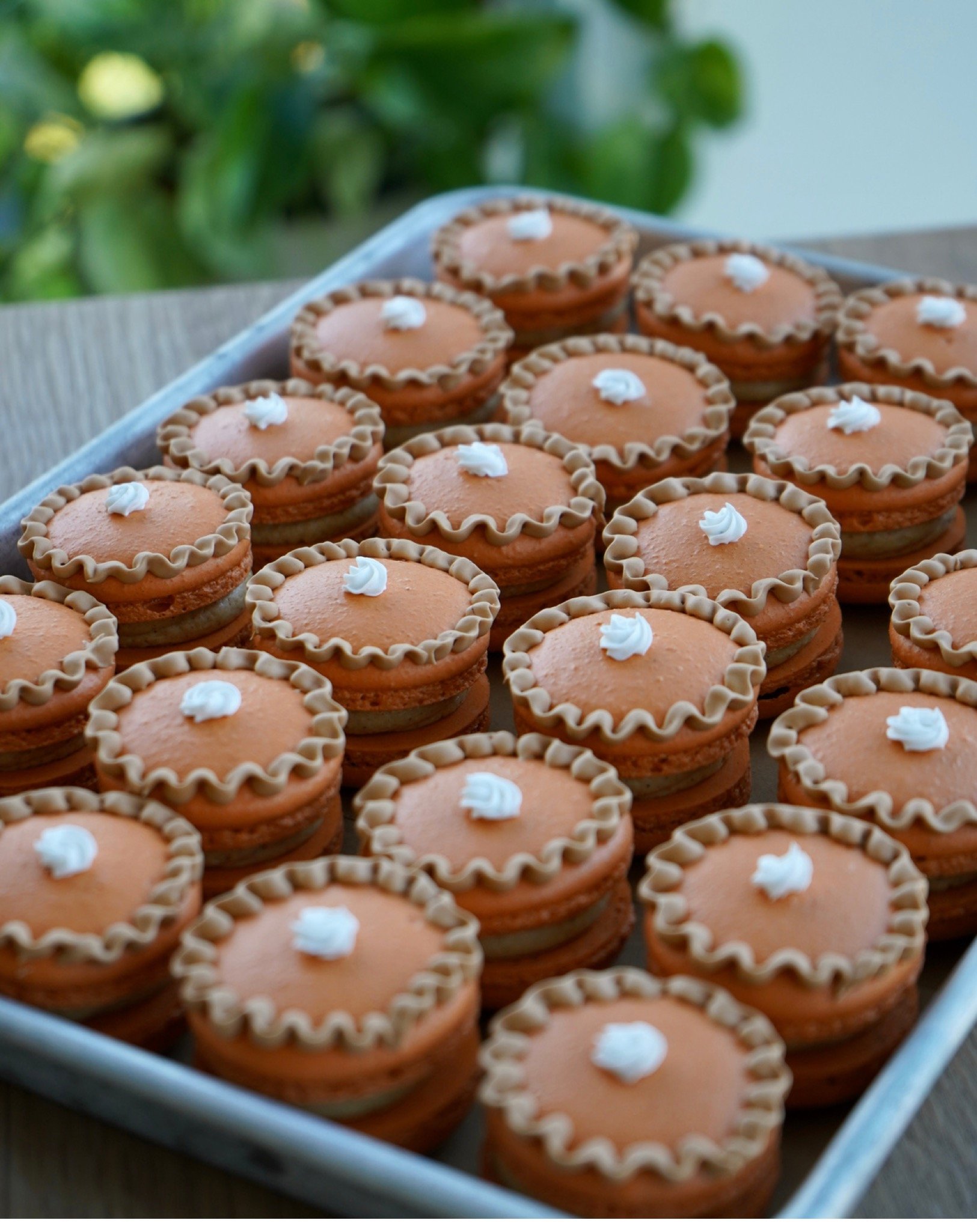Thanksgiving Table - Autumn and Thanksgiving Inspired Macaron Recipes 4.jpeg