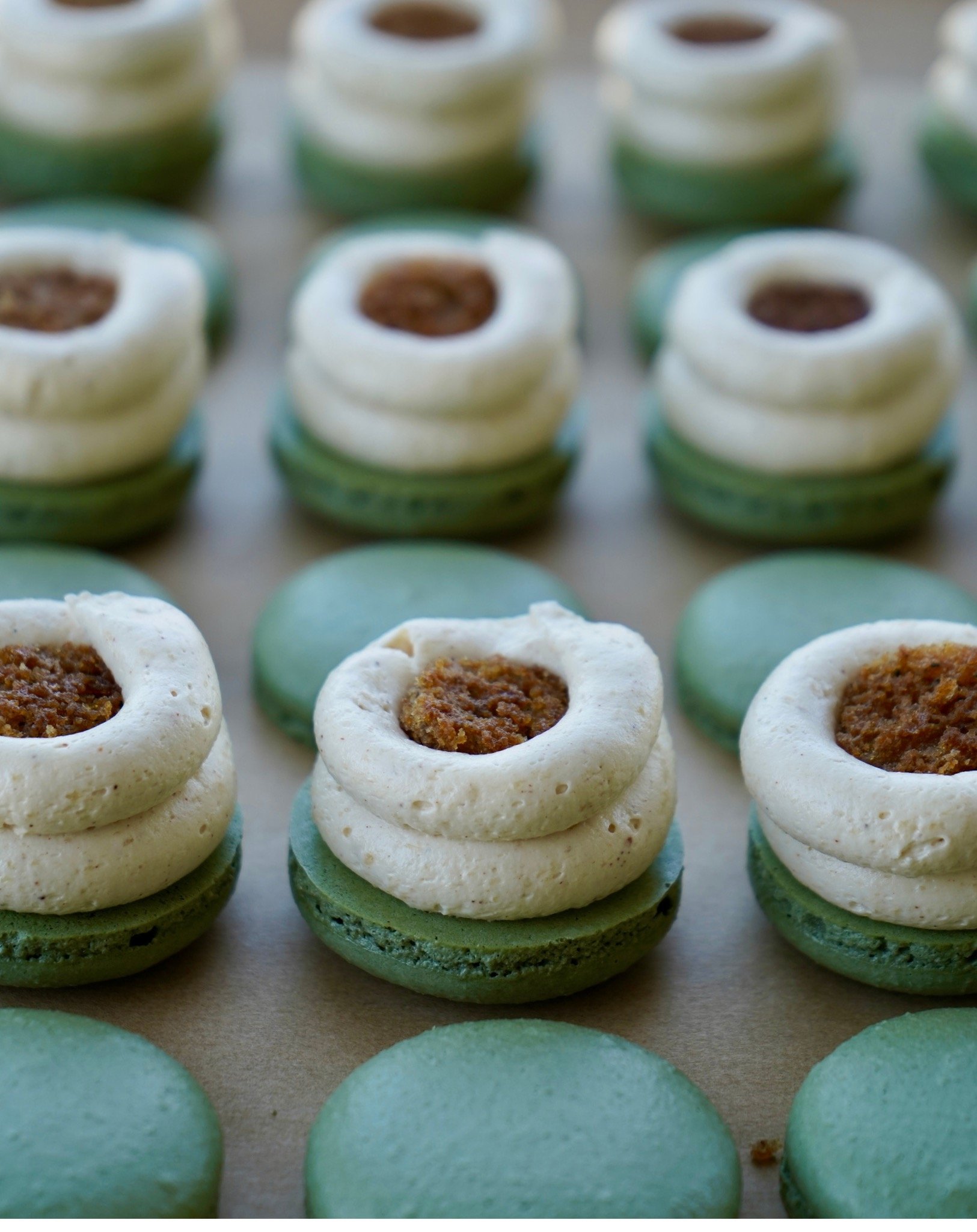 Thanksgiving Table - Autumn and Thanksgiving Inspired Macaron Recipes 112.jpeg