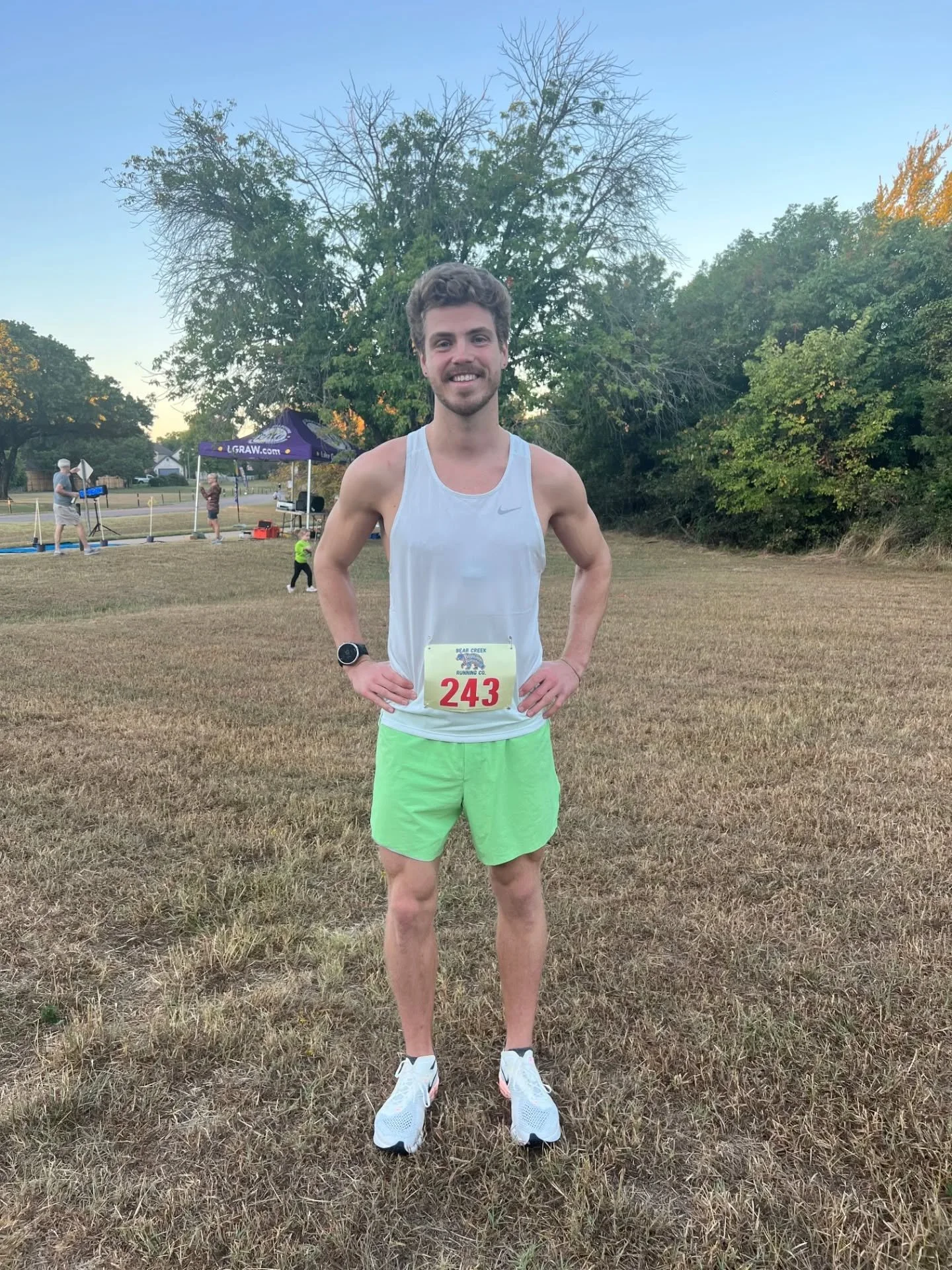 10k | 34:26🥇 | 5:32min/mi
3rd year doing the Double Trouble 10k, 3rd year taking home the dub😎🔥
First race of the season was a hit and I can't wait for the @amptrunning Toyota Music Factory Half Marathon in 27 days. Sub 1:14 here we come🚀🏃&zwj