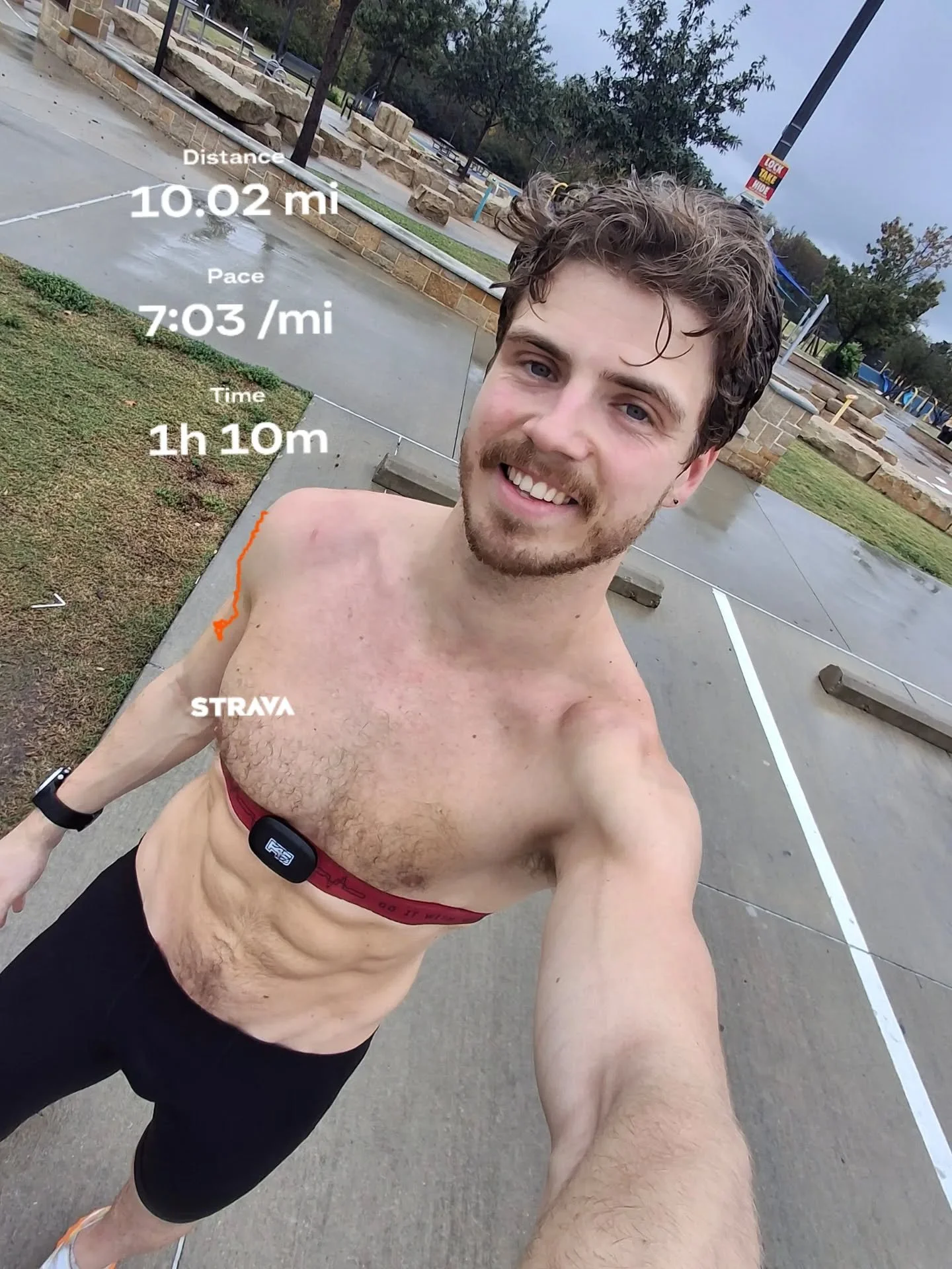 First workout post half marathon was a soggy one, but it's good being back🔥🏃&zwj;♂️💨

Progression run
3⬆️
3 low Z3
3 high Z3
1⬇️

New training cycle begins next week, 14 weeks until The Woodlands Half💪🔥