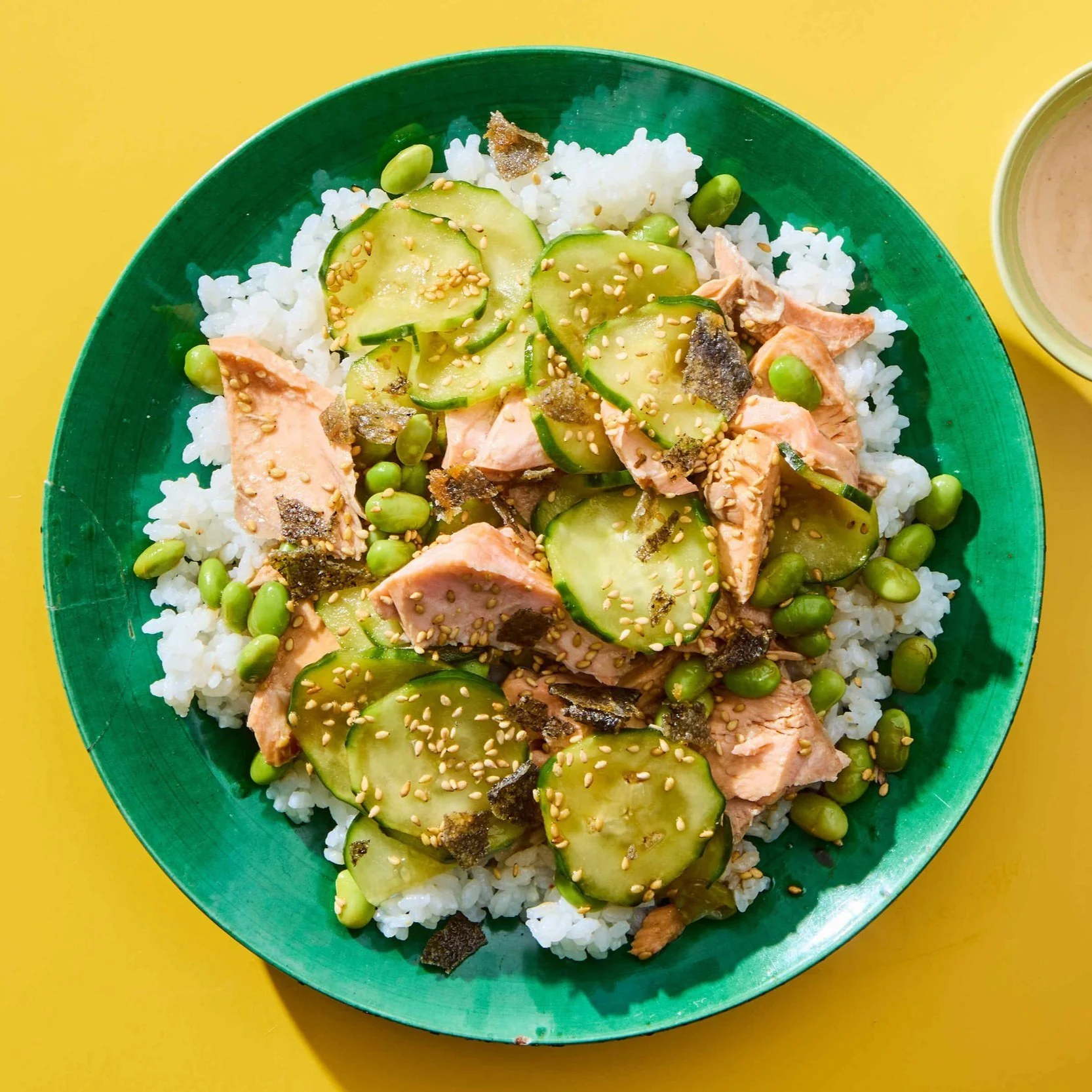ponzu_salmon_bowl_with_cucumbers_edamame-a7971f8f5dafd3b7a28d657d8b66c7d1.jpg