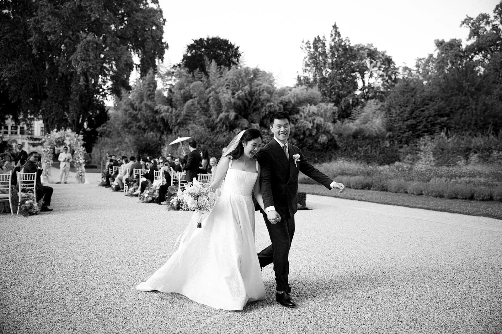 Hochzeitsfotograf Österreich — Hochzeitsparty im Palais