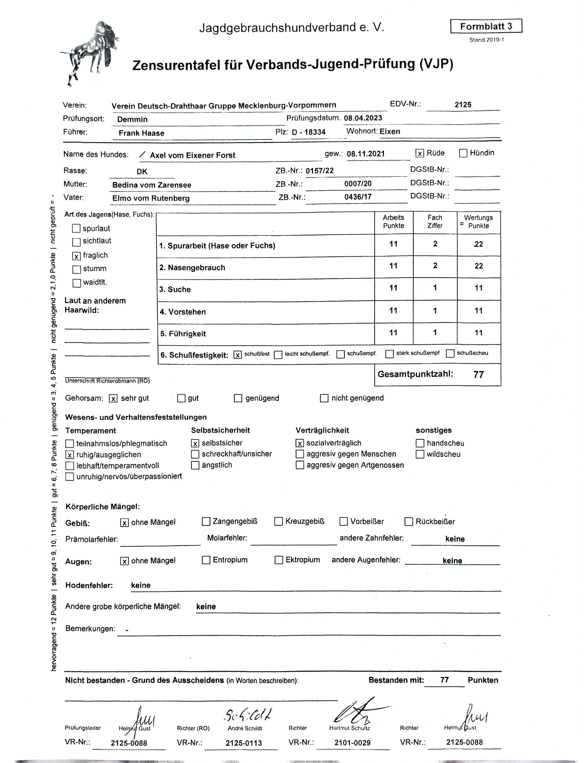 German dog training report with sections for dog details, behavior assessment, physical defects, and signatures. Includes dog image and scores.
