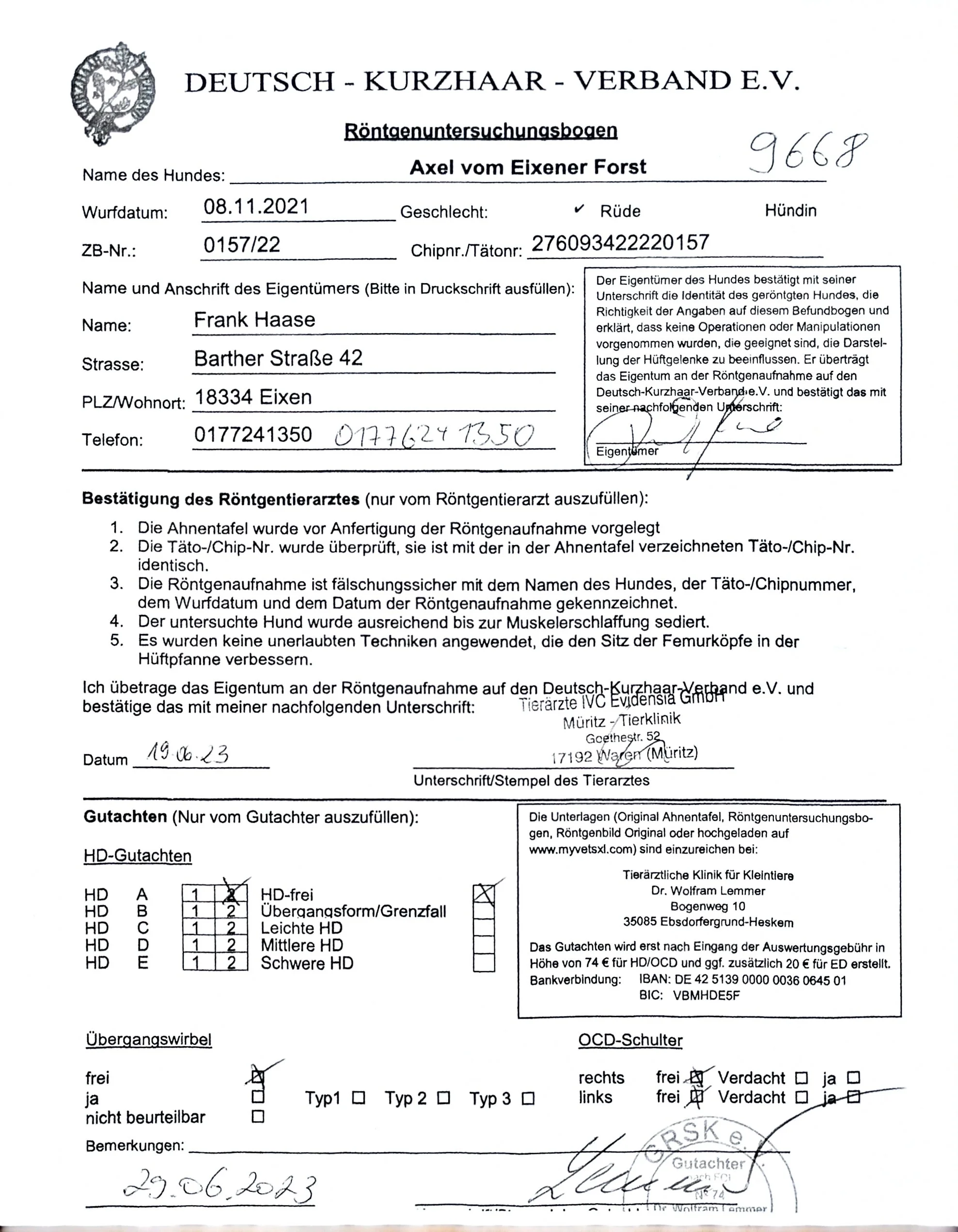 X-ray examination form in German with personal details, signatures, and medical evaluations for a dog named Axel vom Eixener Forst, dated June 29, 2023.