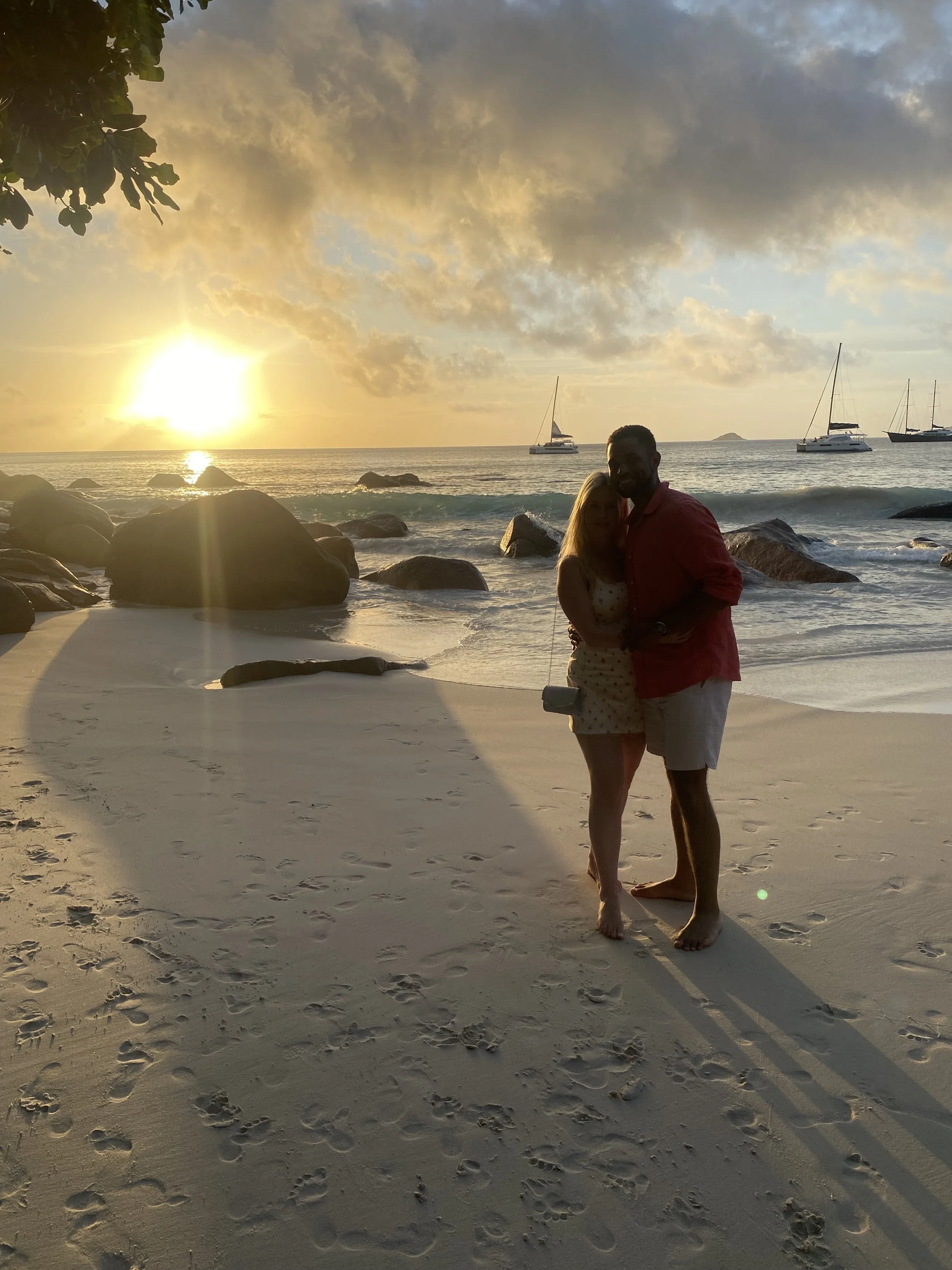 A romantic honwymoon in Sychelles by PM journeys speciales in romantic celebrations worldwide